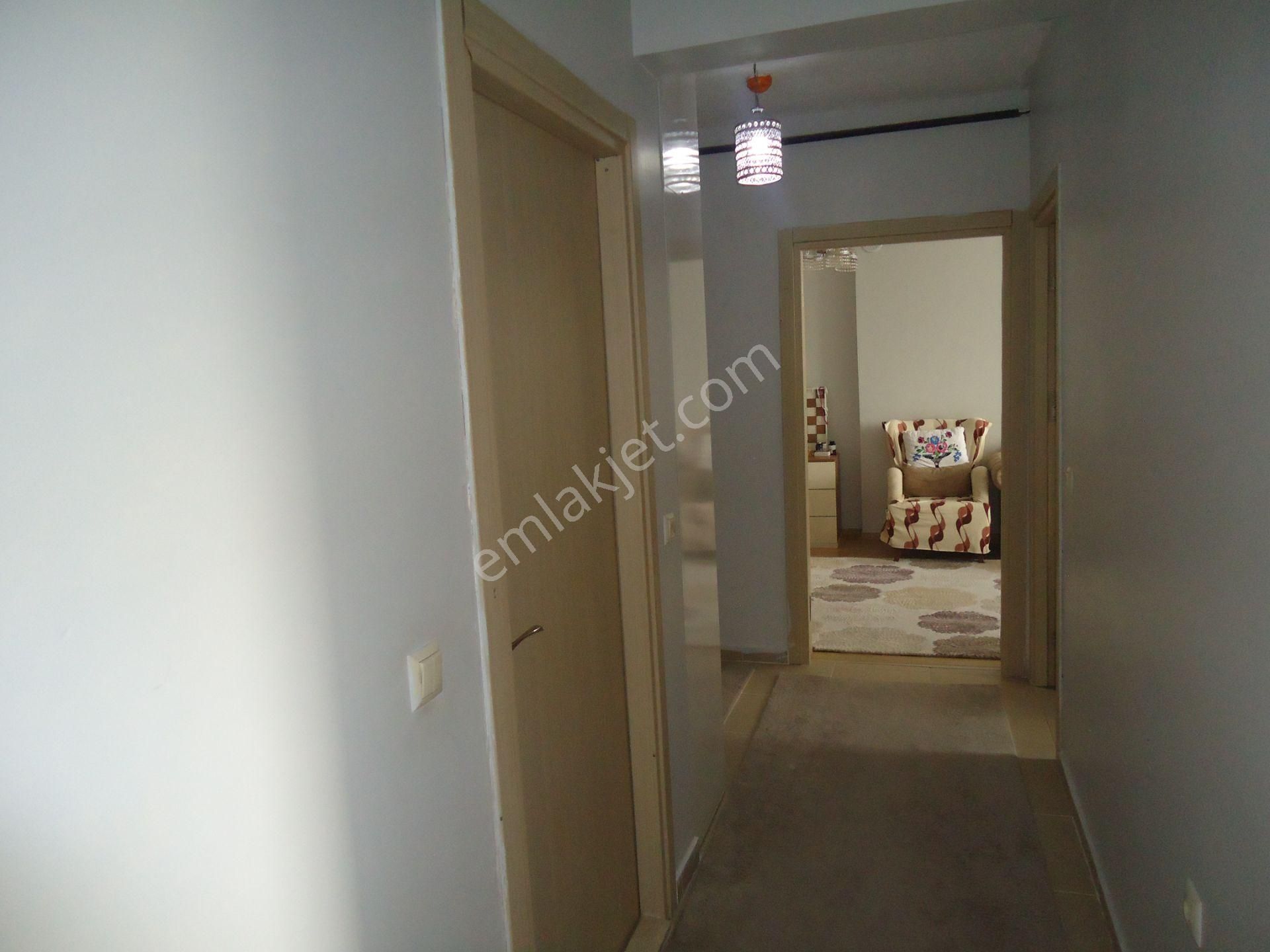 Krc'den Karaağaç Tokilerde Katta Manzaralı Satılık 2+1 Daire - Görsel 6