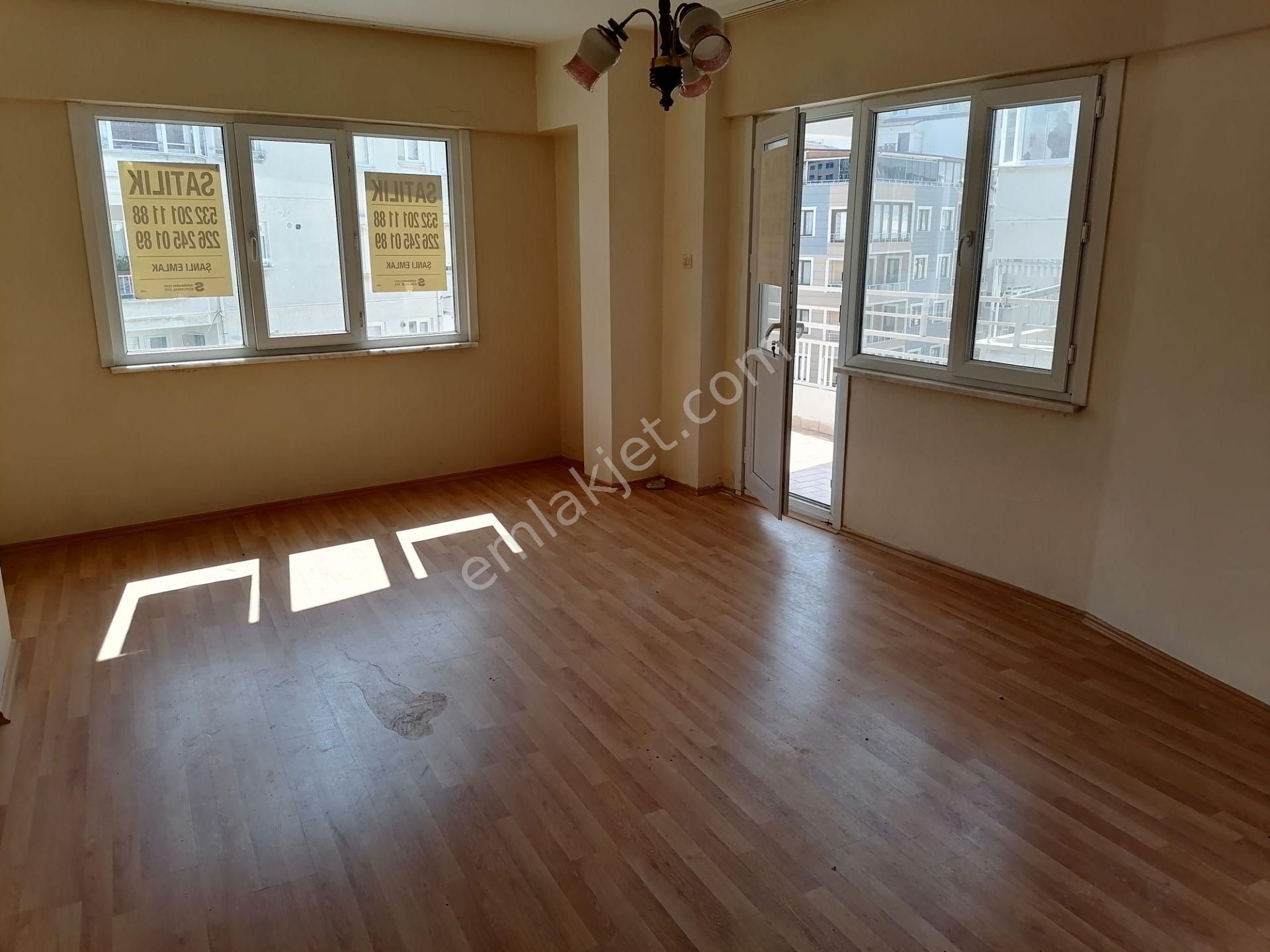 Şanlı Emlaktan..harmanlar Mh.'de ,sahile Çok Yakın / 2+1 / 100m2 / 4.kat / İskanlı Binada Satılık - Görsel 3