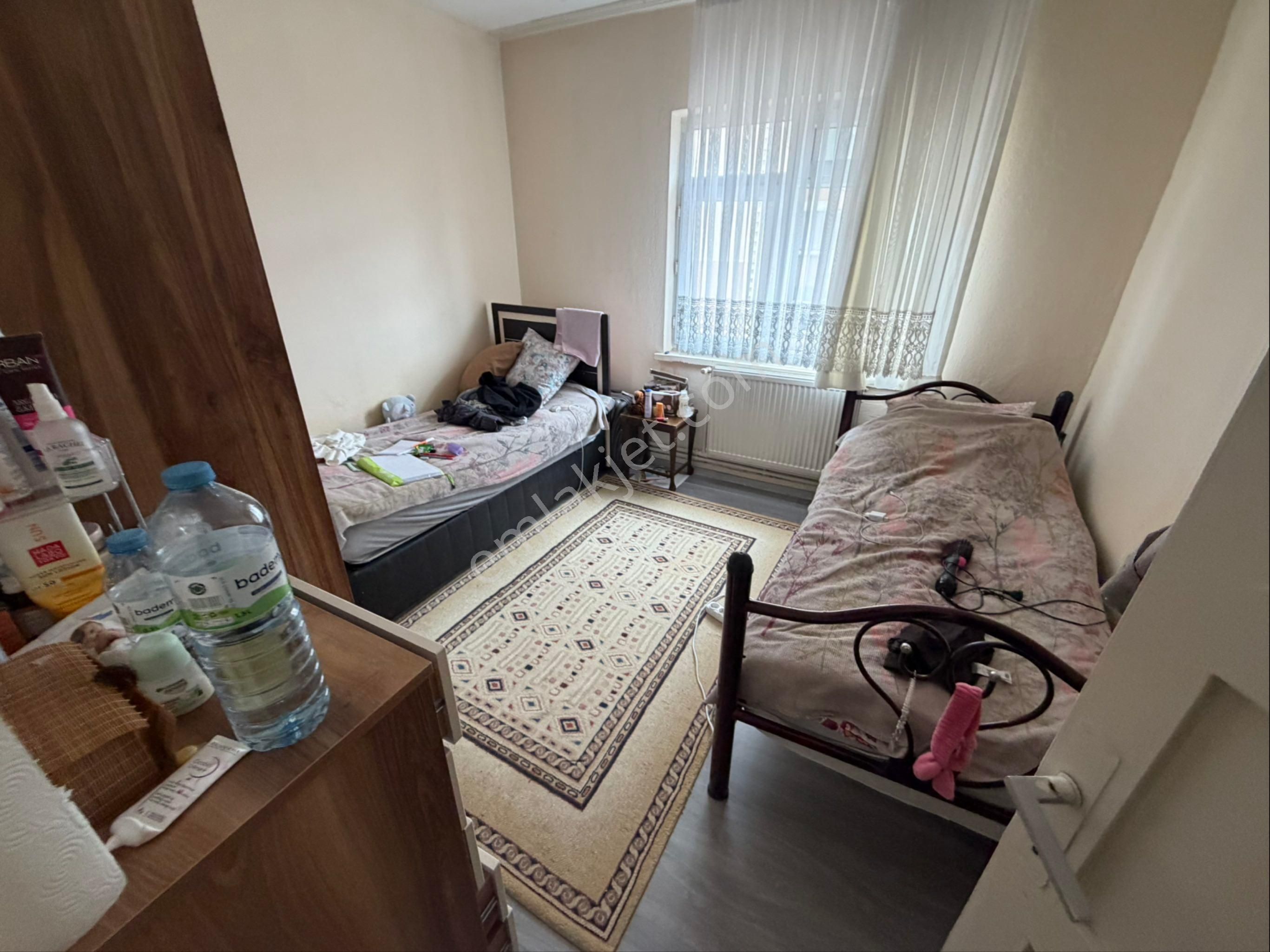 A L C Den Metro Yakını Ara Kat Salon Bağımsız 3+1 Satılık Daire - Görsel 10