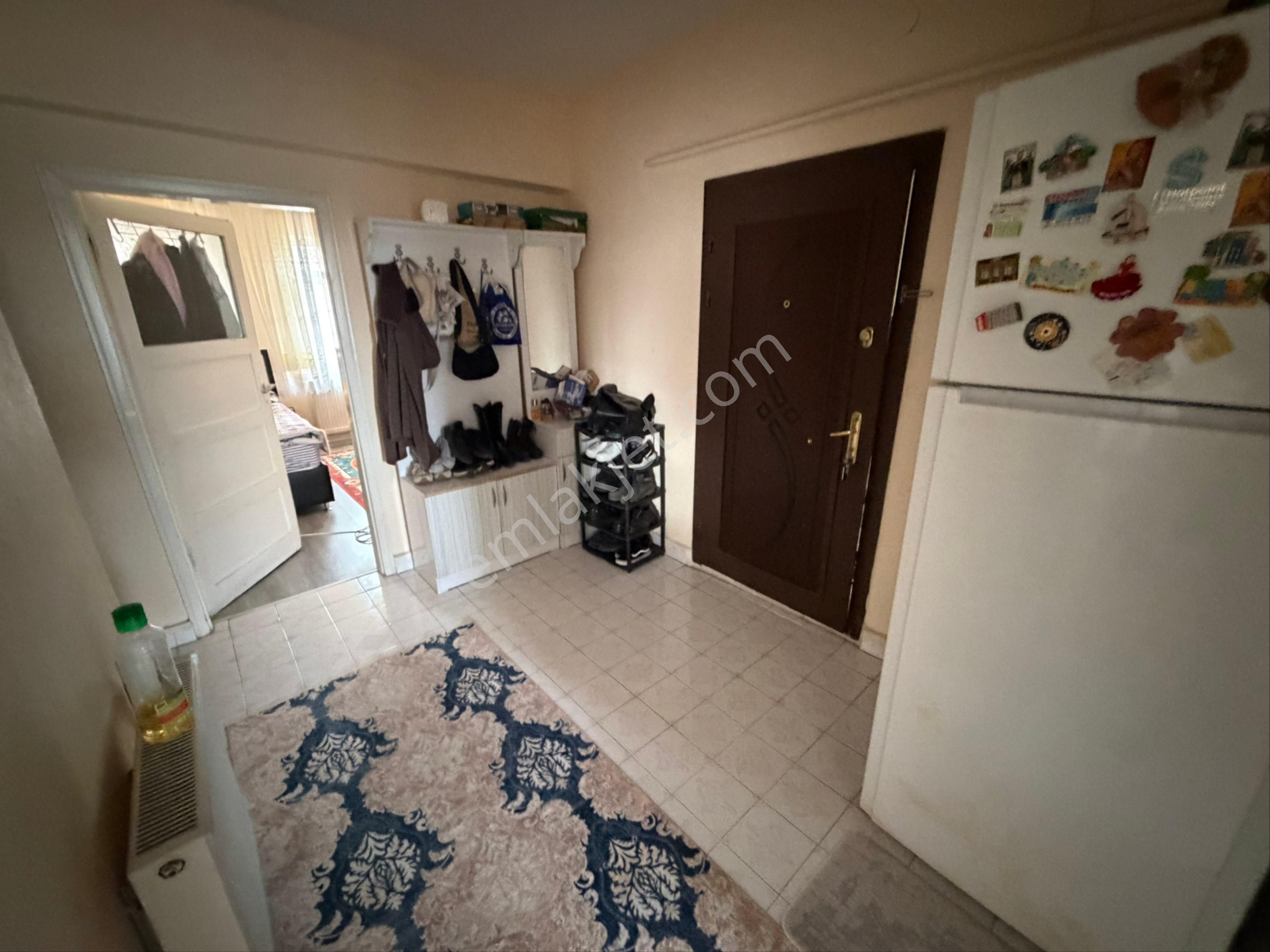 A L C Den Metro Yakını Ara Kat Salon Bağımsız 3+1 Satılık Daire - Görsel 5