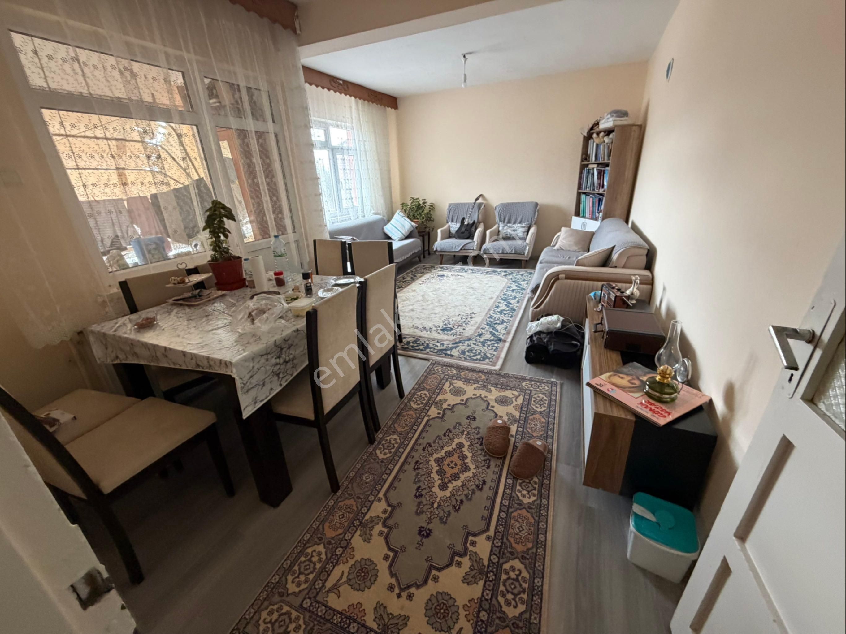 A L C Den Metro Yakını Ara Kat Salon Bağımsız 3+1 Satılık Daire - Görsel 15