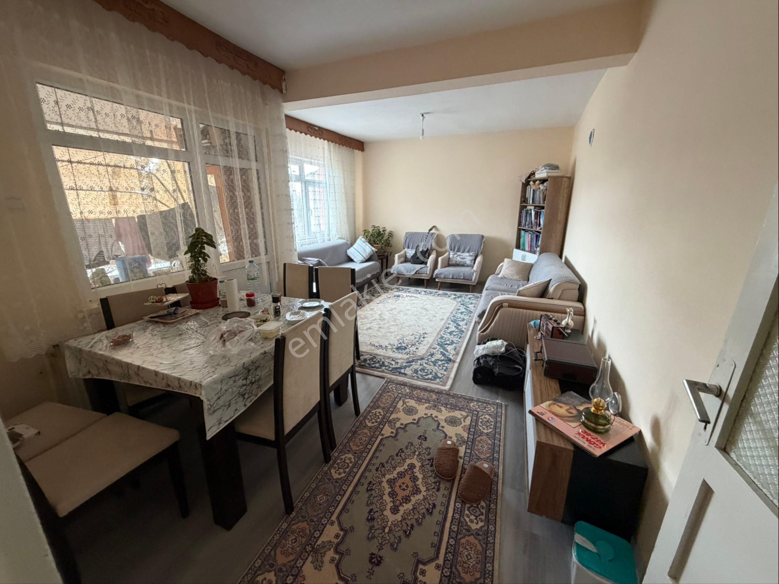 A L C Den Metro Yakını Ara Kat Salon Bağımsız 3+1 Satılık Daire - Görsel 16