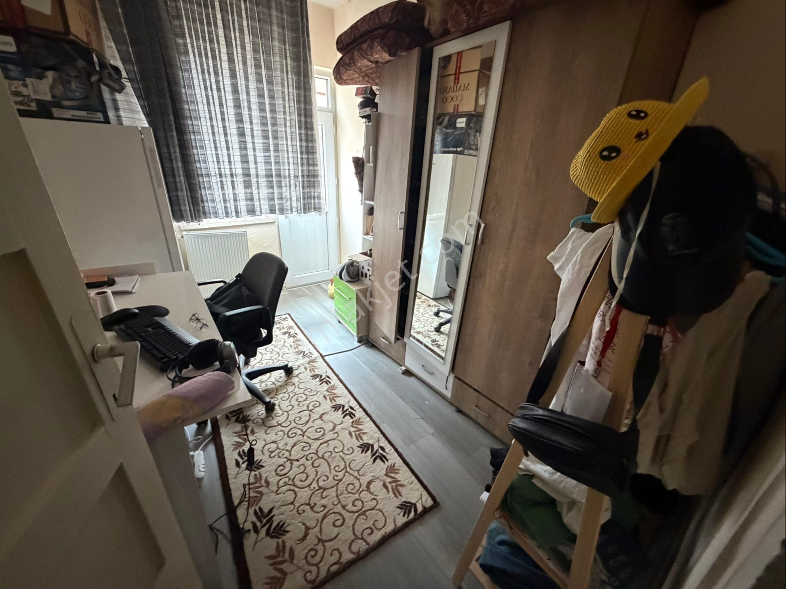 A L C Den Metro Yakını Ara Kat Salon Bağımsız 3+1 Satılık Daire - Görsel 24