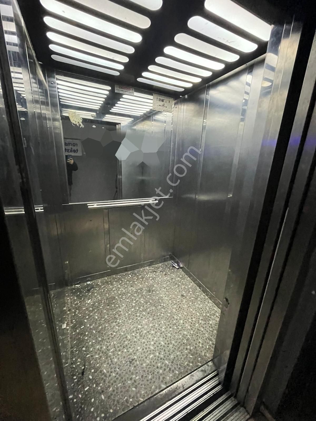 Aydın İnş. 1.cebeci Cad. Cephe 300m2 1.kat Asansörlü Dükkan - Görsel 3