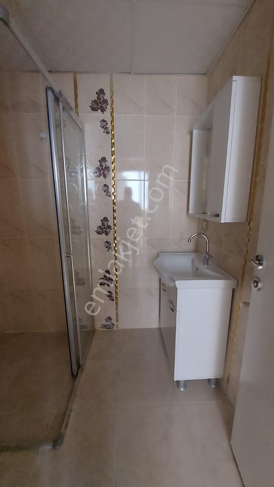 Sarıçam Gültepe De 2+1 İskanlı Hasarsız Kapalı Mutfak Satılık Daire... - Görsel 3