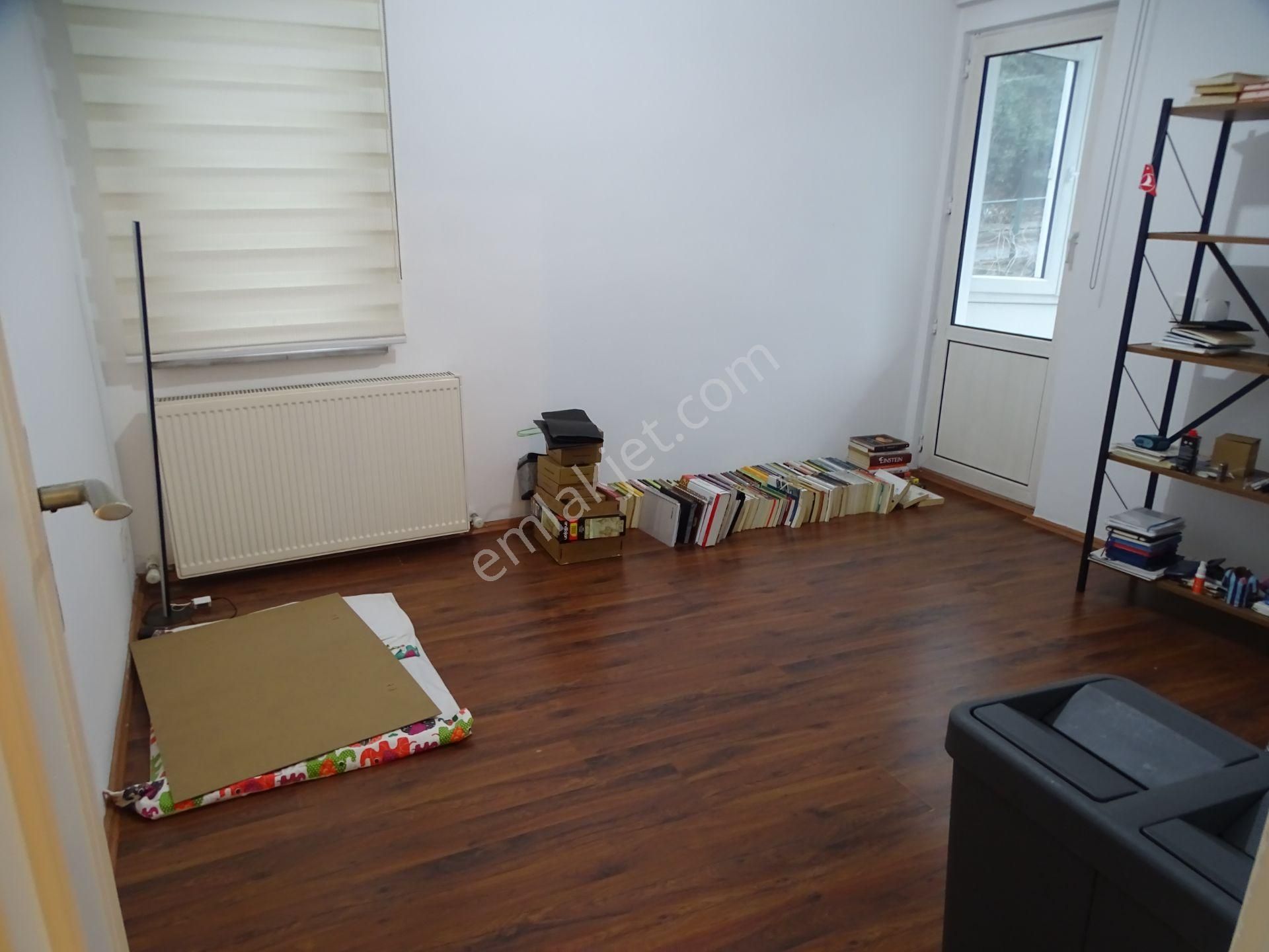 İstinye Parka Yakın Güvenlikli Otoparklı Sitede 3+1 Kombili Daire - Görsel 10