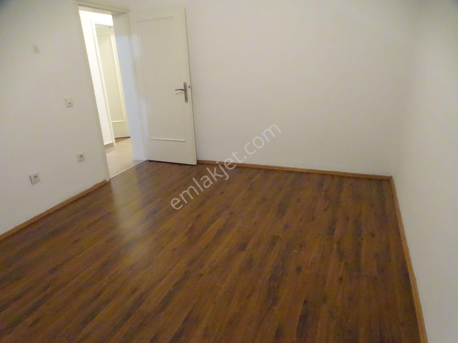 İstinye Parka Yakın Güvenlikli Otoparklı Sitede 3+1 Kombili Daire - Görsel 15