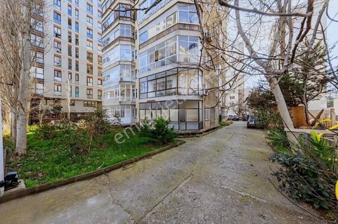 Kozyatağı Yatırım İçin Uygun 145 M2 3+1 Balkonlu İskanlı Satılık - Görsel 19