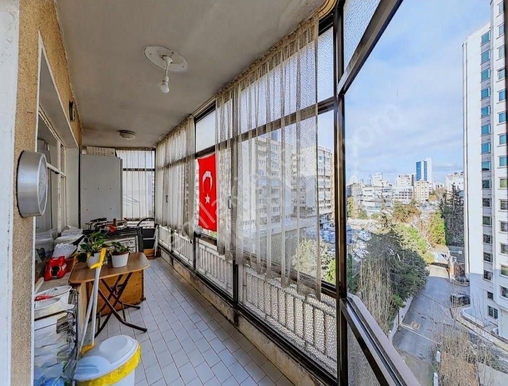 Kozyatağı Yatırım İçin Uygun 145 M2 3+1 Balkonlu İskanlı Satılık - Görsel 5