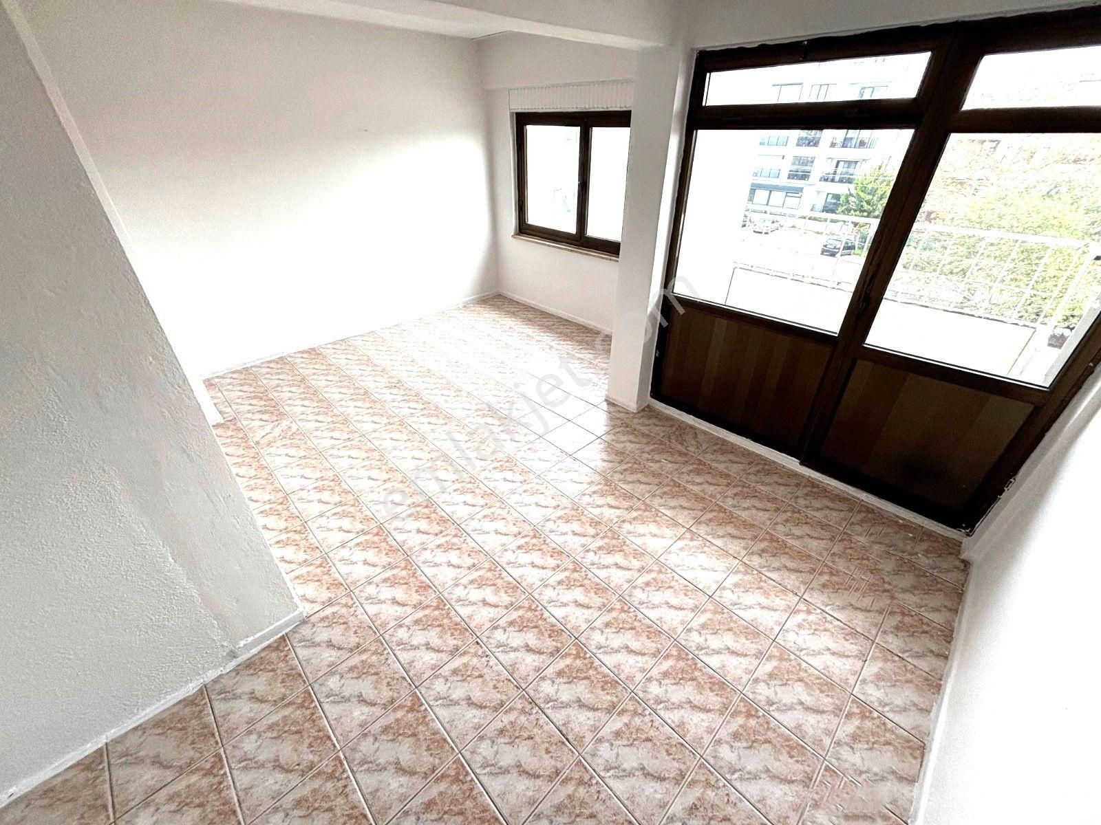 Aygül'den Akçay'da 🌊denize 100 Mt Mesafede Doğalgazlı Çift Balkonlu Ayrı Mutfaklı 2+1 Satlık Daire - Görsel 25