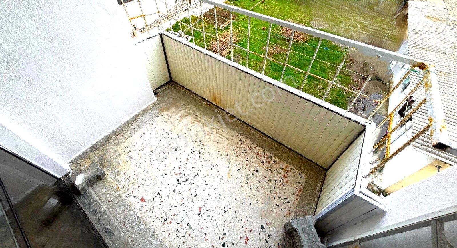 Aygül'den Akçay'da 🌊denize 100 Mt Mesafede Doğalgazlı Çift Balkonlu Ayrı Mutfaklı 2+1 Satlık Daire - Görsel 34