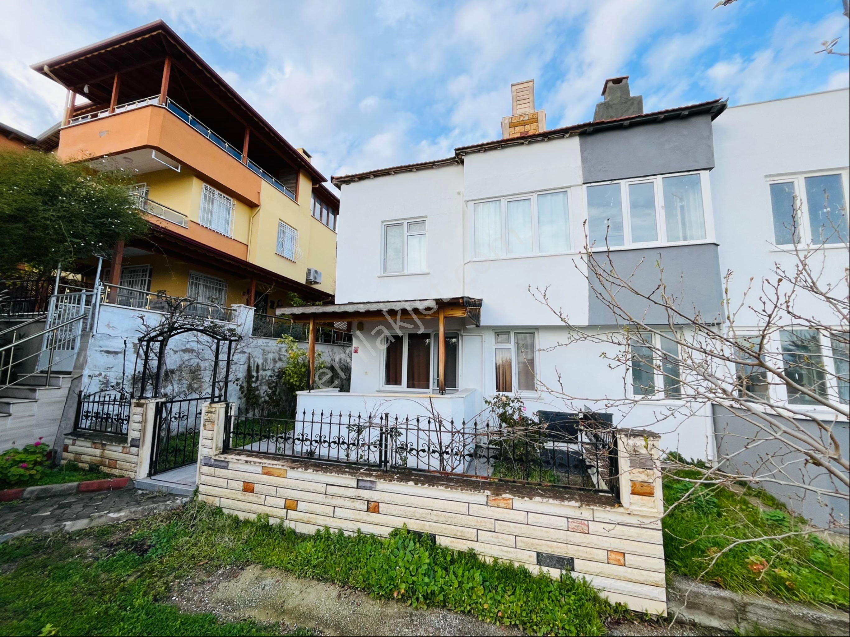 Altınoluk Narlı Da Denize 300 Mt Bahçeli 4+1 Müstakil Triblex Fırsat Satılık Villa - Görsel 3