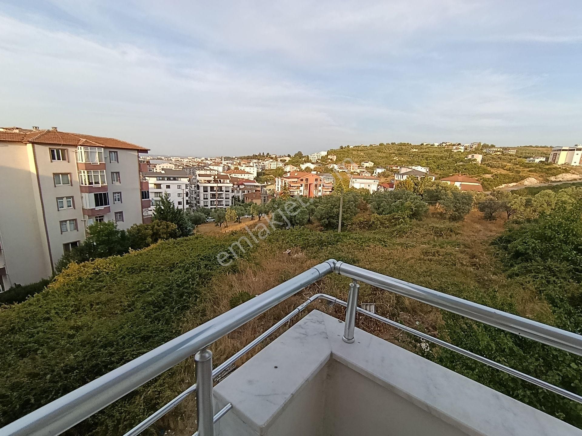 Şanlı Emlaktan..çınarcık Çamlık Mh.'de / 3+1 / 145m2 / Doğalgazlı / Eşyalı Satılık Daire - Görsel 6