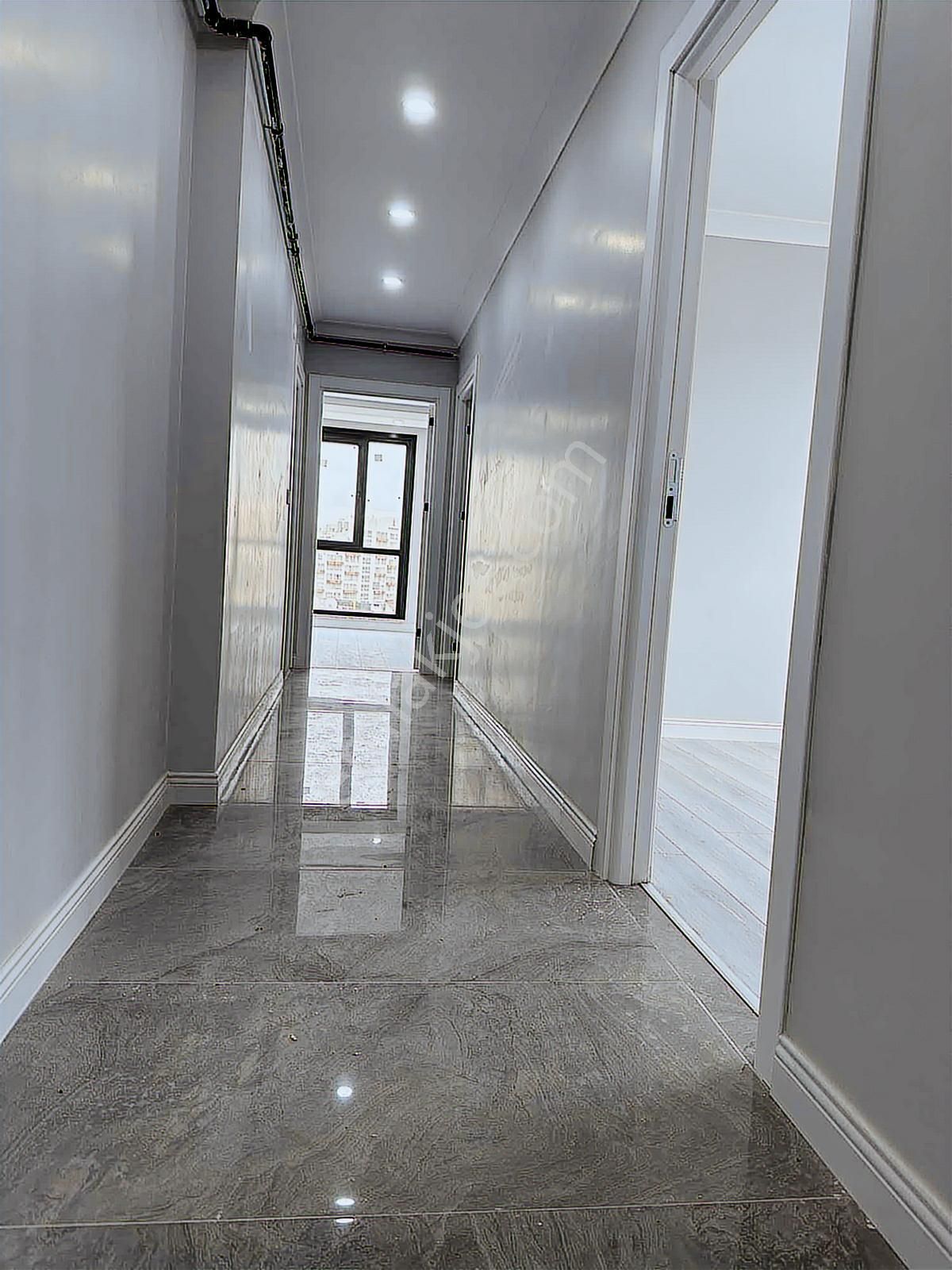 Orhangazi Mah Cadde Üzeri Satılık Lğks 4+1 Üst Dublex - Görsel 16