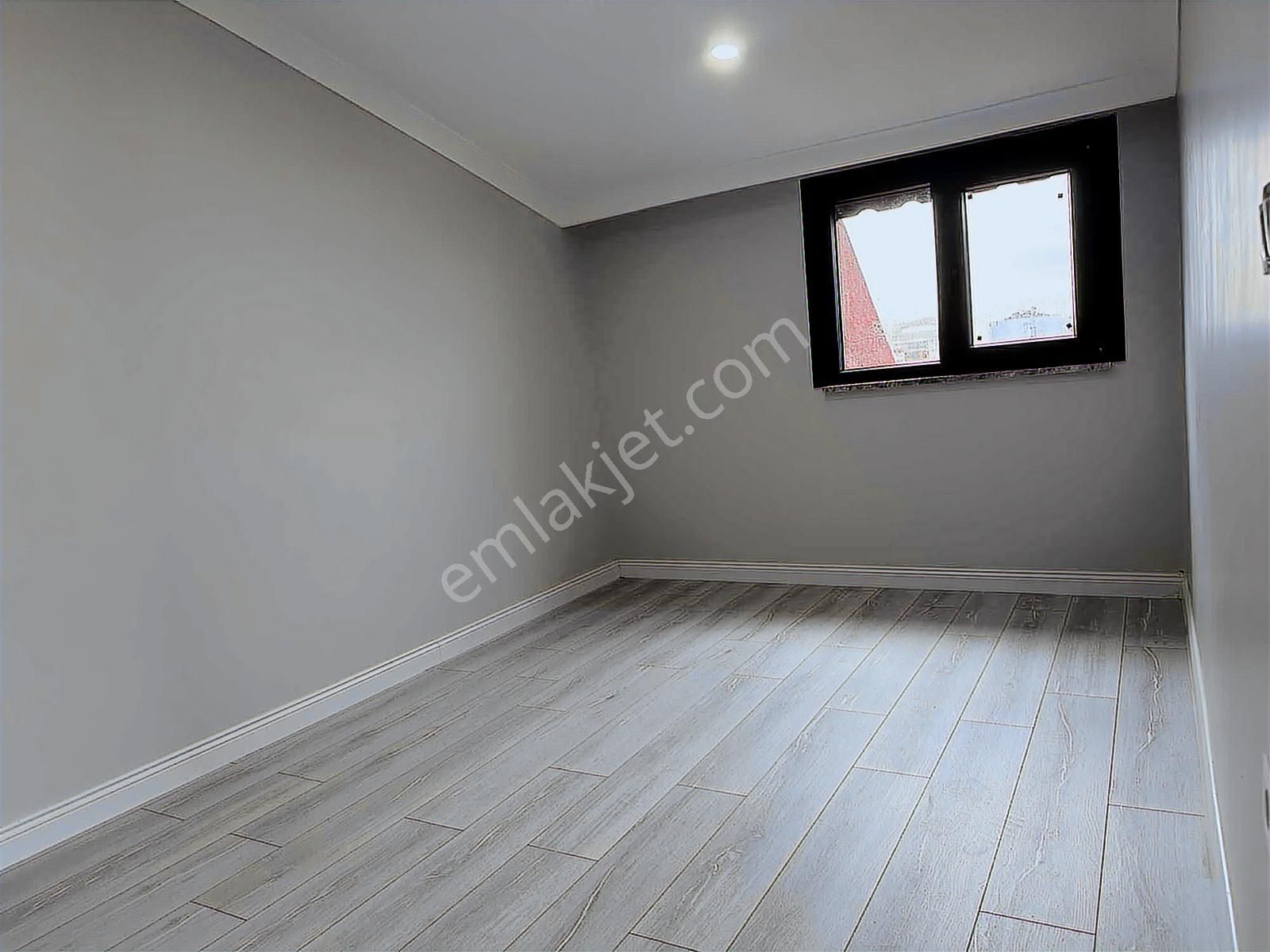 Orhangazi Mah Cadde Üzeri Satılık Lğks 4+1 Üst Dublex - Görsel 6