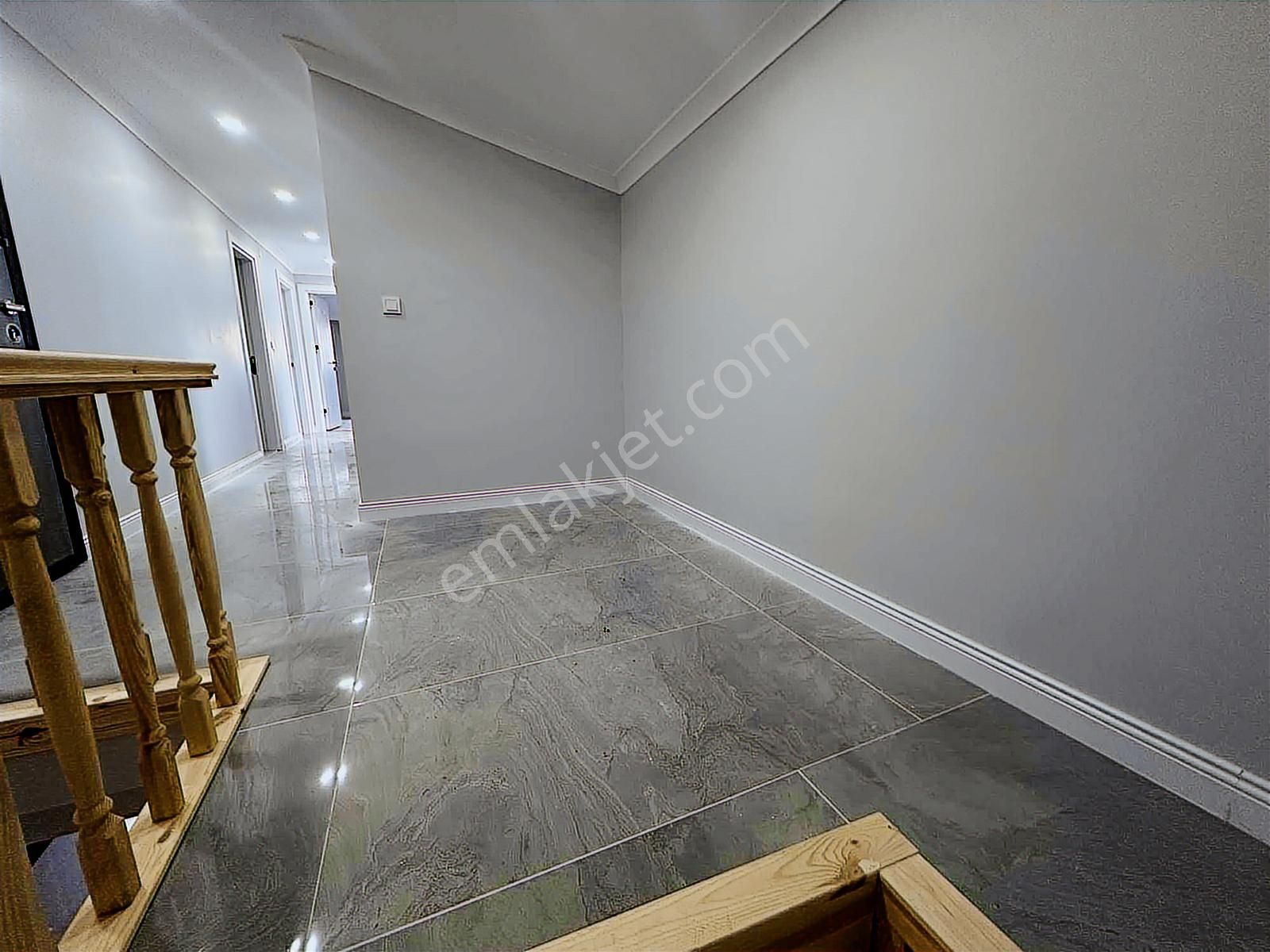 Orhangazi Mah Cadde Üzeri Satılık Lğks 4+1 Üst Dublex - Görsel 25