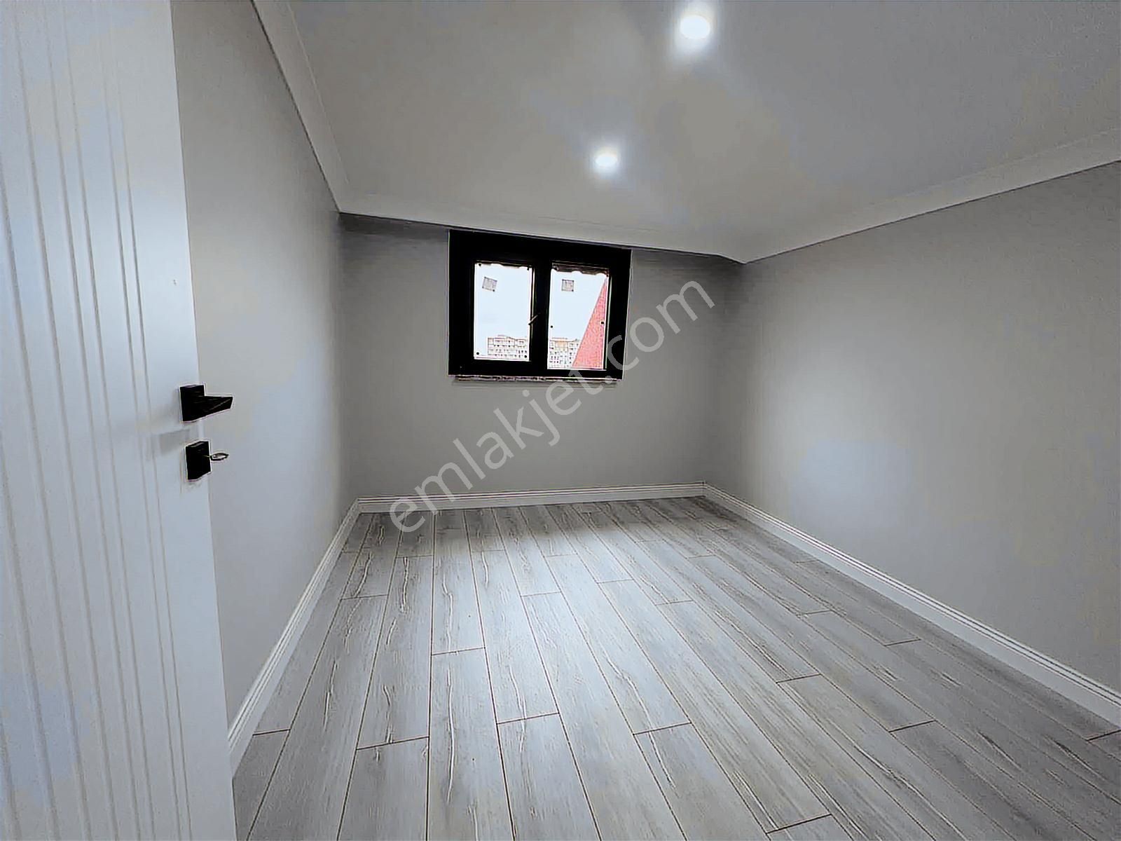 Orhangazi Mah Cadde Üzeri Satılık Lğks 4+1 Üst Dublex - Görsel 32