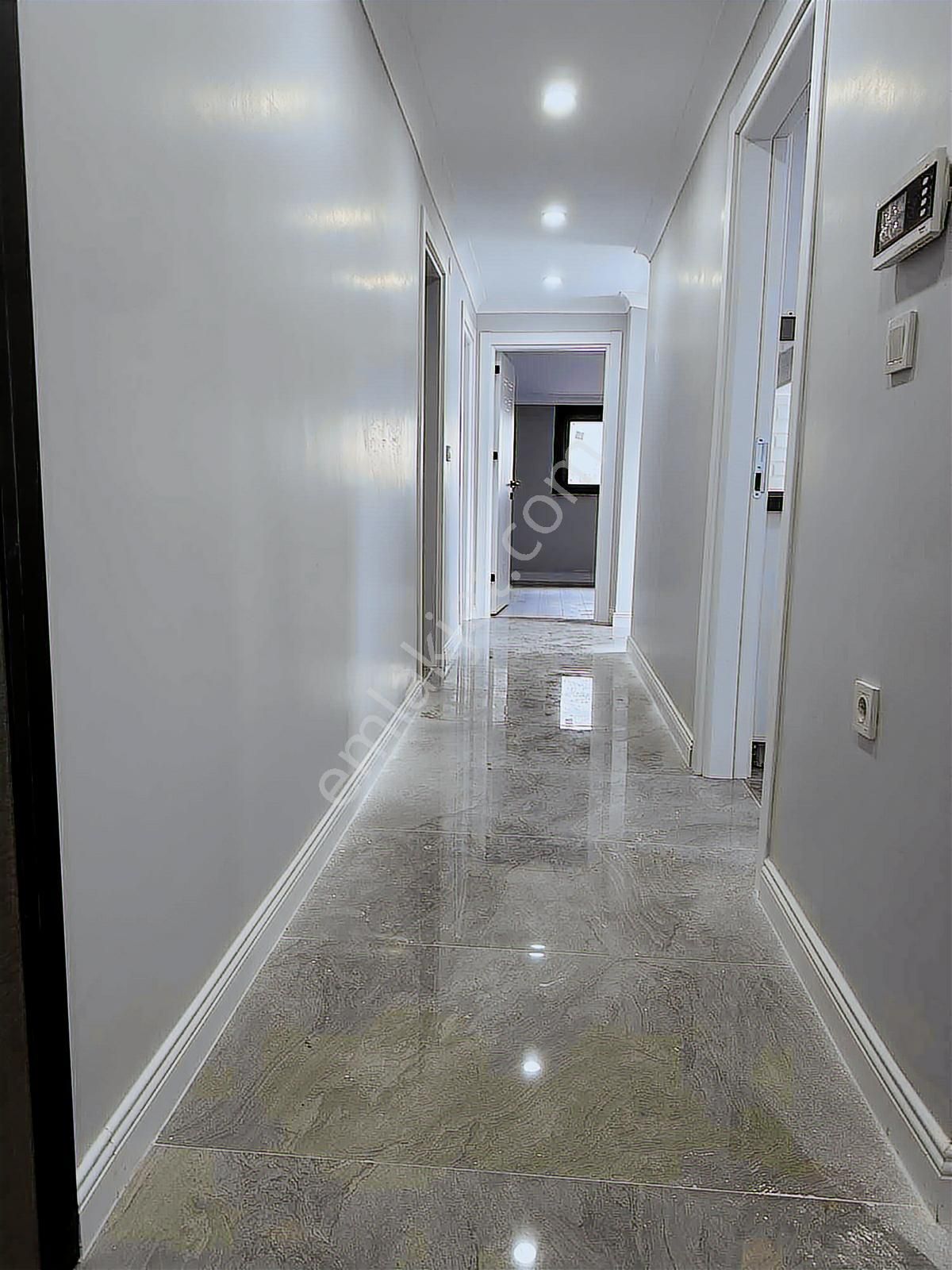 Orhangazi Mah Cadde Üzeri Satılık Lğks 4+1 Üst Dublex - Görsel 18