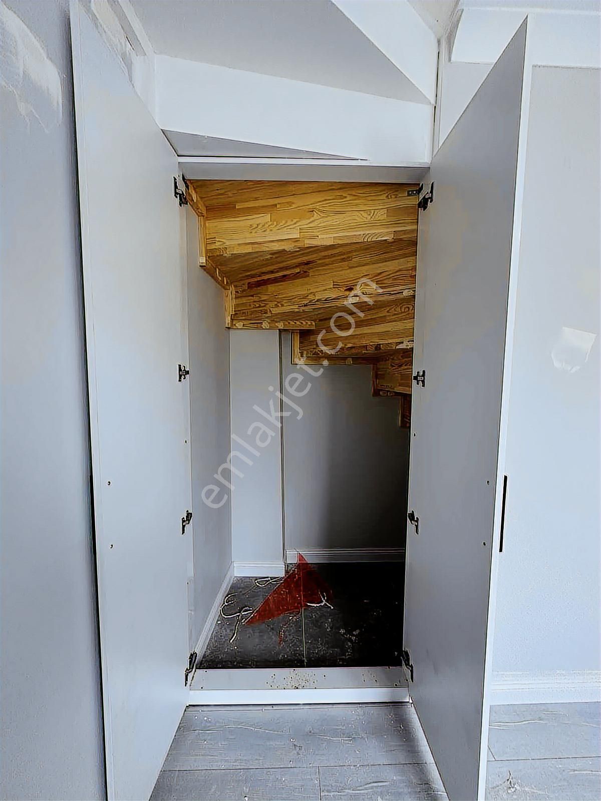 Orhangazi Mah Cadde Üzeri Satılık Lğks 4+1 Üst Dublex - Görsel 19