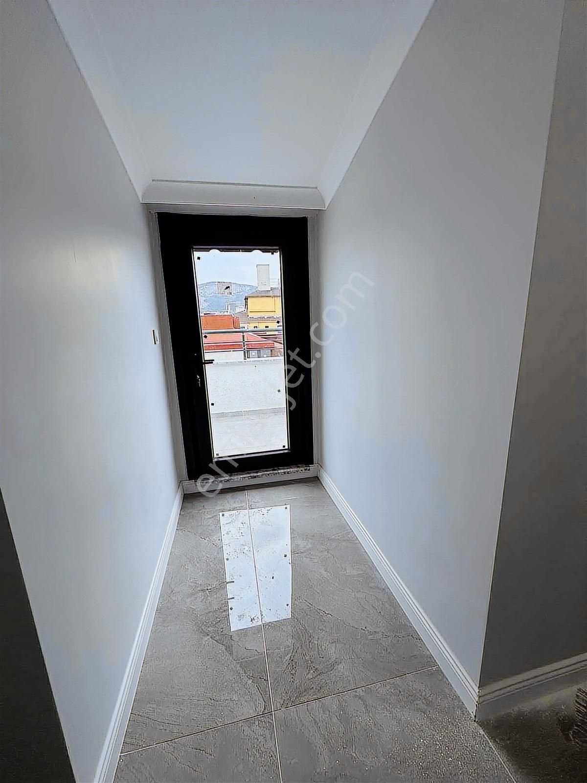 Orhangazi Mah Cadde Üzeri Satılık Lğks 4+1 Üst Dublex - Görsel 22