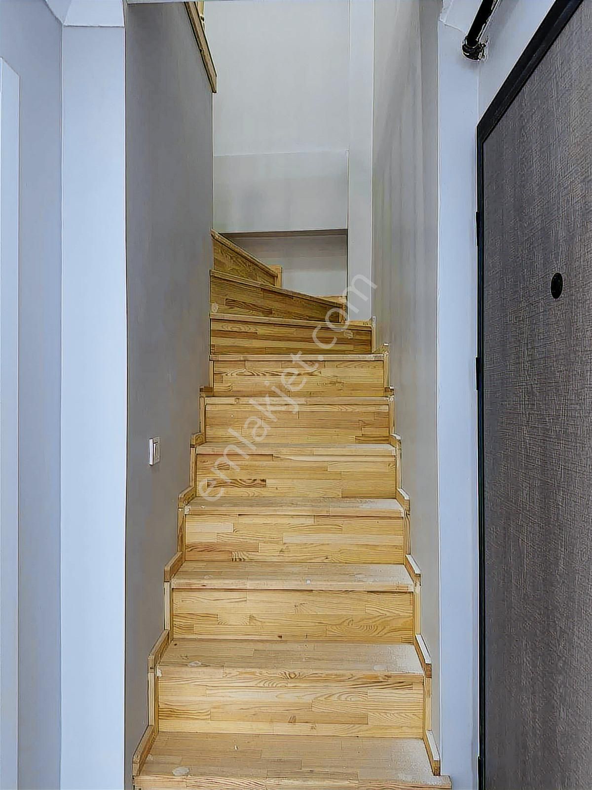 Orhangazi Mah Cadde Üzeri Satılık Lğks 4+1 Üst Dublex - Görsel 10