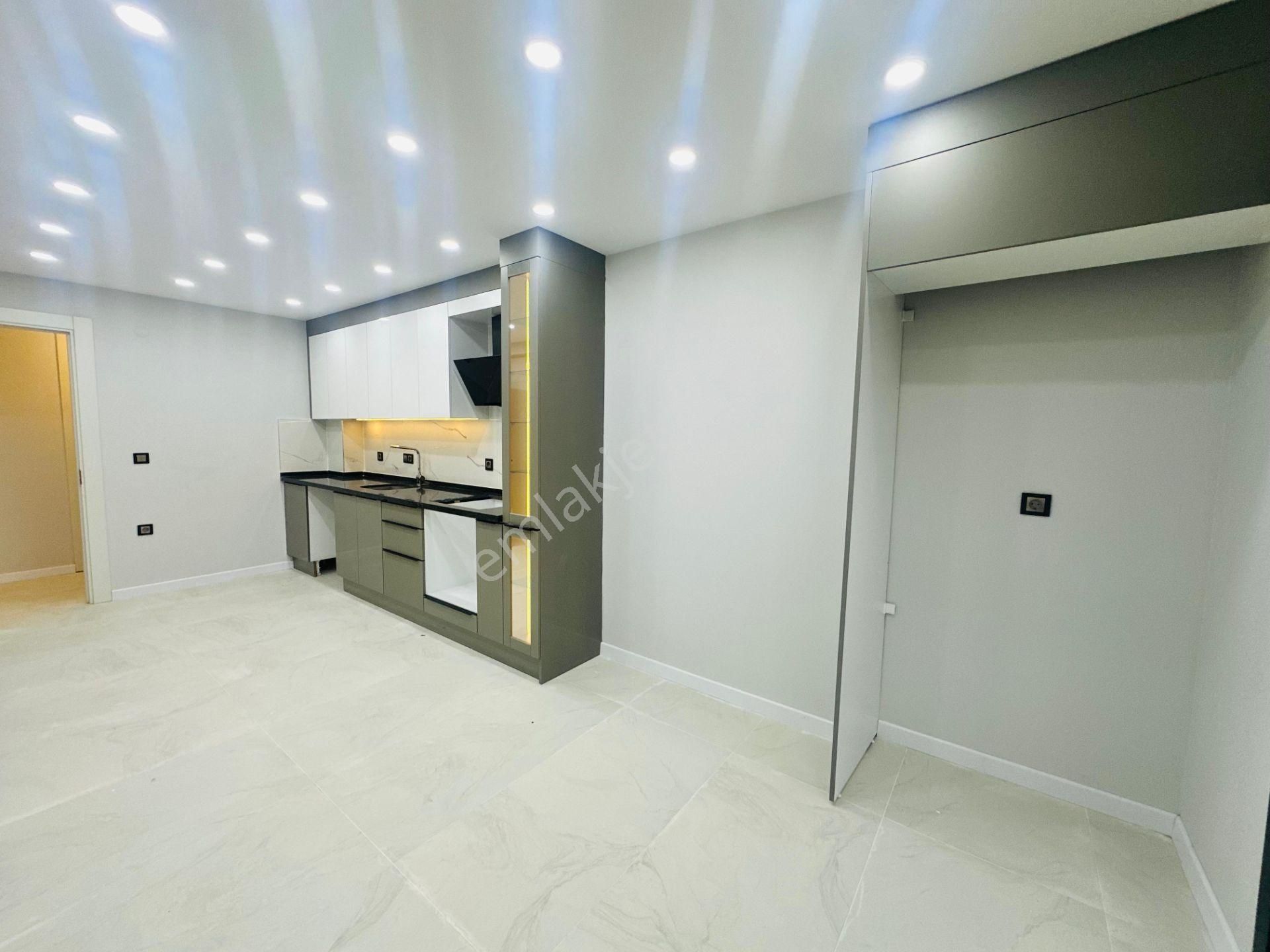 A Plus Gayrimenkulden Havuzlı Site İçerisinde 3+1 Kiralık Daire - Görsel 14