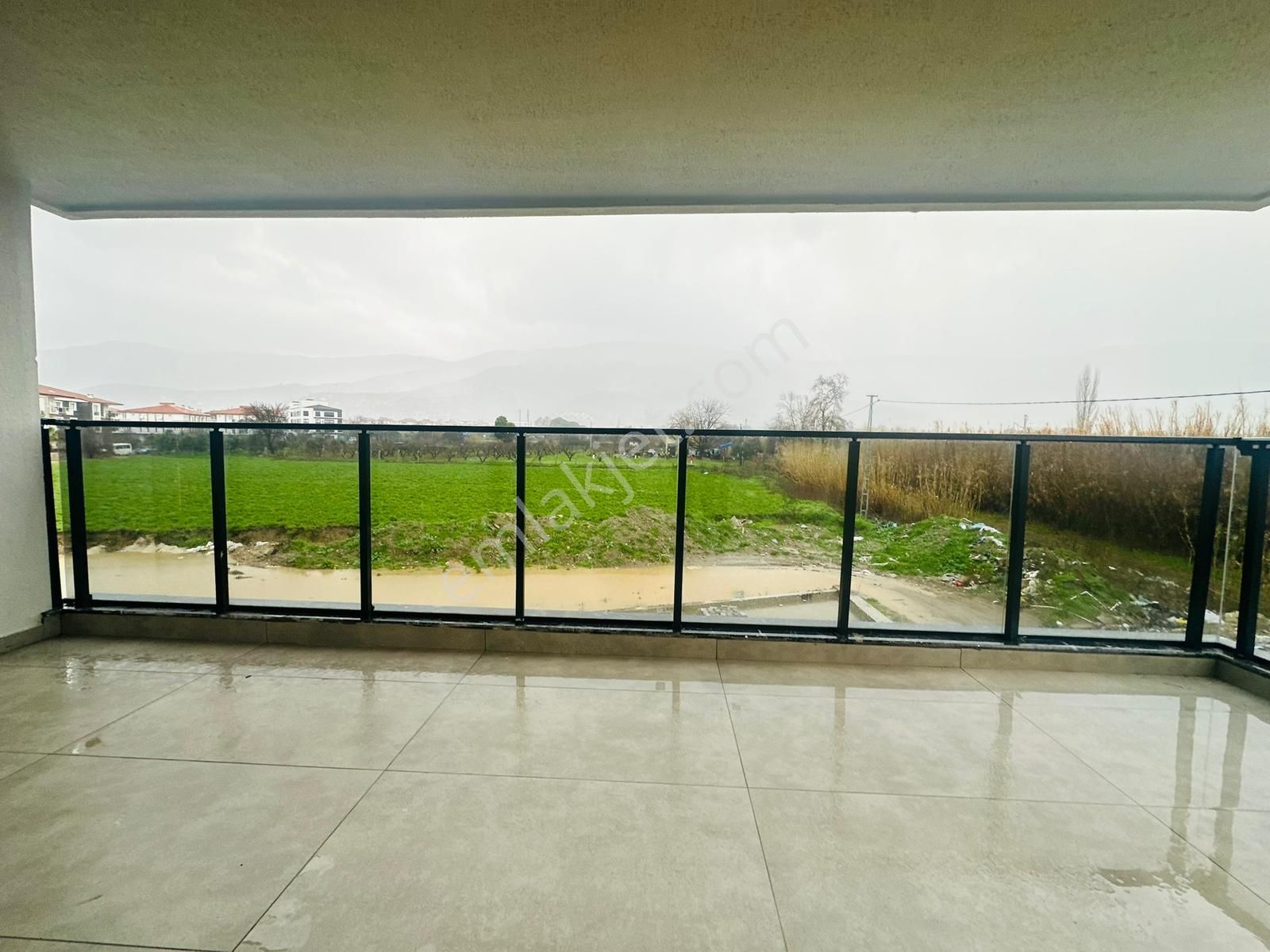 A Plus Gayrimenkulden Havuzlı Site İçerisinde 3+1 Kiralık Daire - Görsel 3