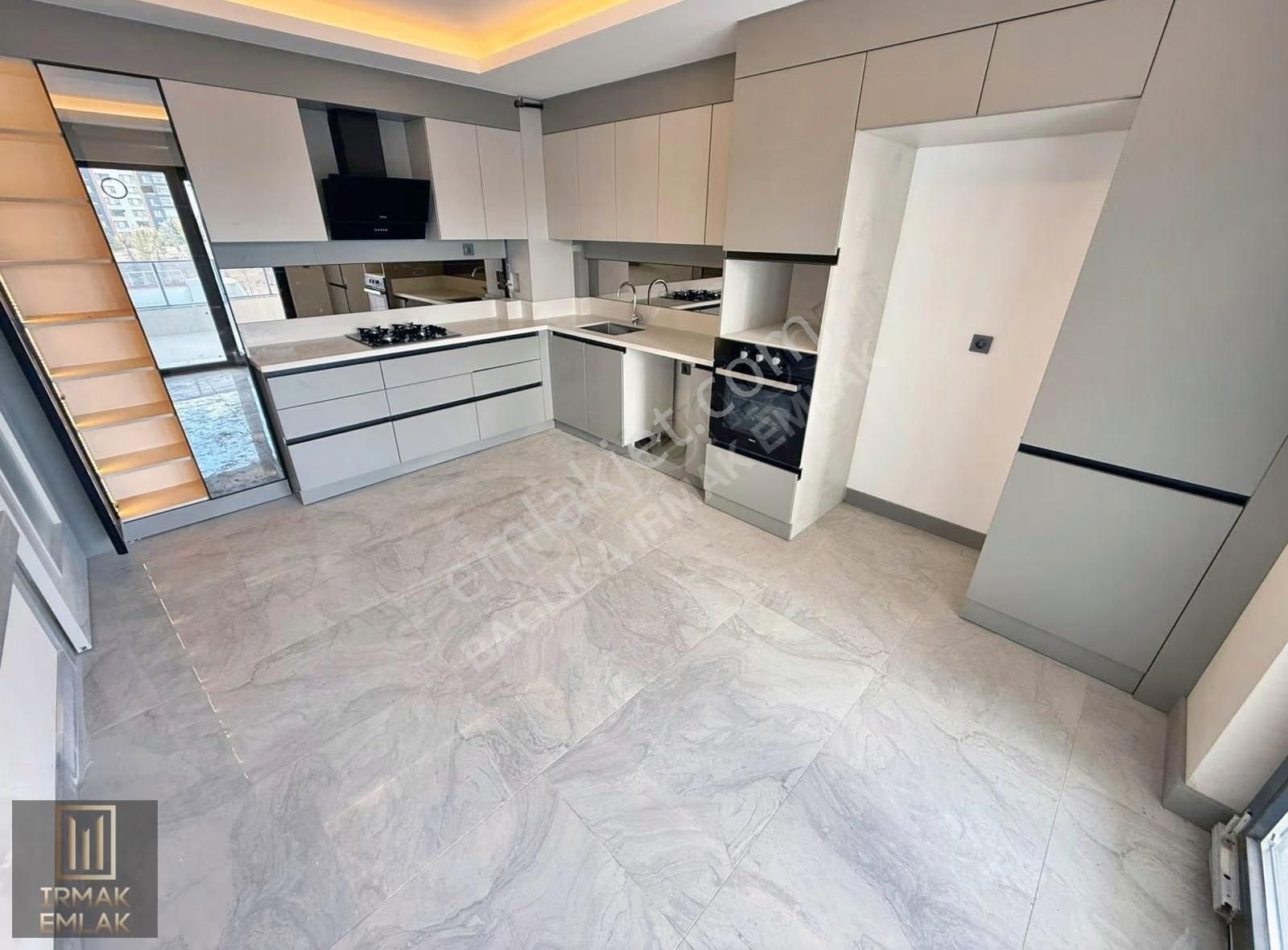 Irmak Emlak- Bağlıca'da Oturuma Hazır Kat Seçenekli 4+1 Daireler - Görsel 9