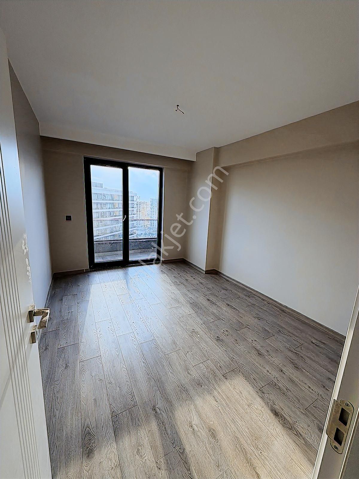 Paradise Palace Sitesinde Dağ Manzaralı Kiralık 3+1 Daire - Görsel 18