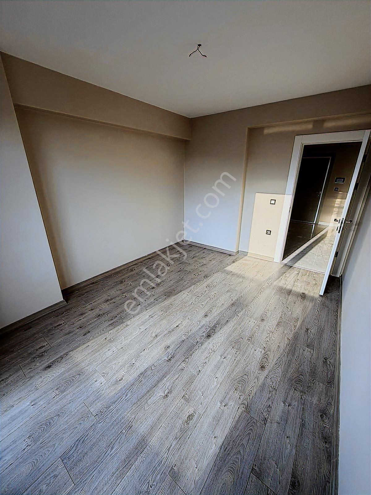 Paradise Palace Sitesinde Dağ Manzaralı Kiralık 3+1 Daire - Görsel 19