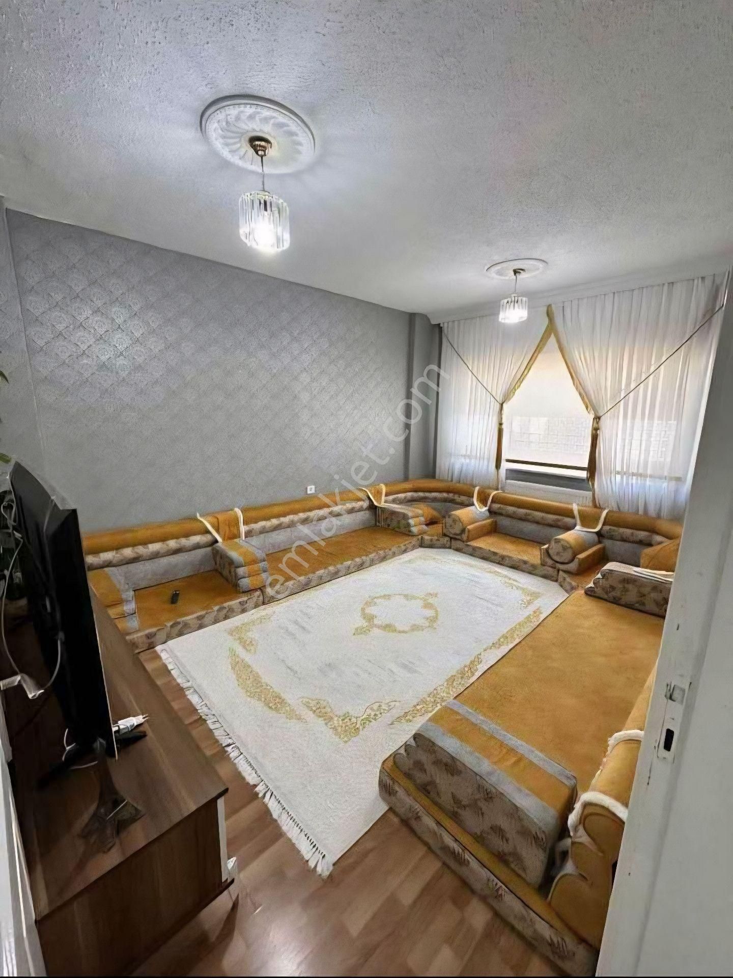 Akçe'den Gözde Konumda Bakımlı Fırsat Daire