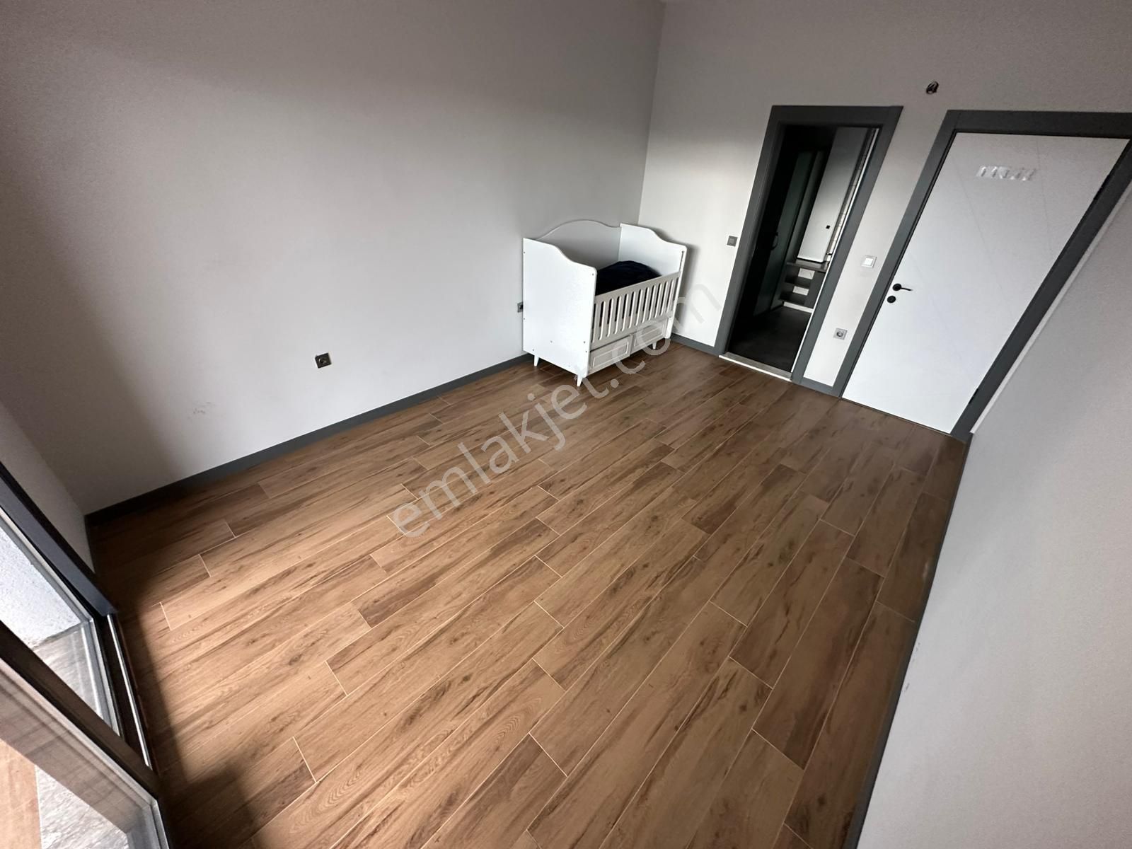 Dora Dan Akçayın En Lüx Ve Nezih Sitesinde Kiralık 3+1 Dubleks - Görsel 4