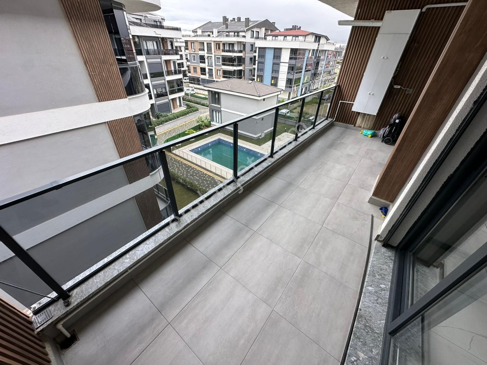 Dora Dan Akçayın En Lüx Ve Nezih Sitesinde Kiralık 3+1 Dubleks - Görsel 21