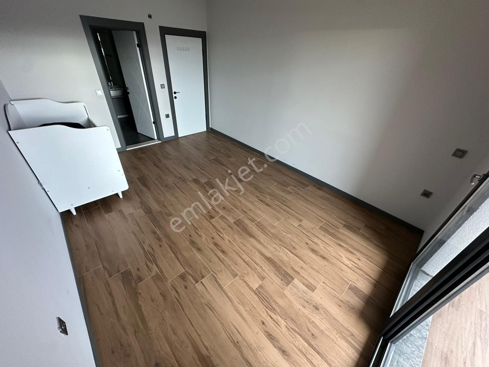 Dora Dan Akçayın En Lüx Ve Nezih Sitesinde Kiralık 3+1 Dubleks - Görsel 9