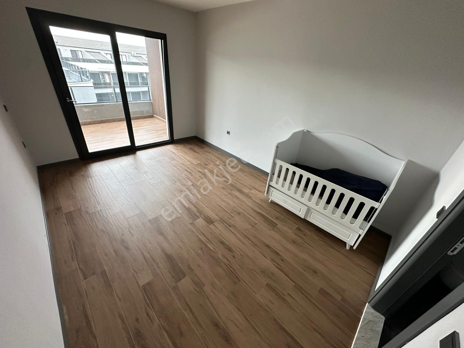 Dora Dan Akçayın En Lüx Ve Nezih Sitesinde Kiralık 3+1 Dubleks - Görsel 5