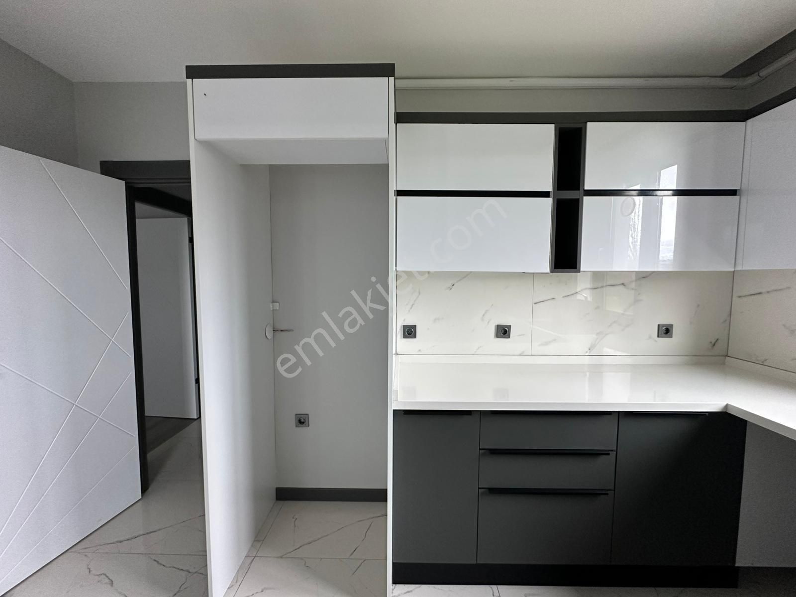 Dora Dan Akçayın En Nezih Ve Lüx Sitesinde Kiralık 2+1 Daire - Görsel 6