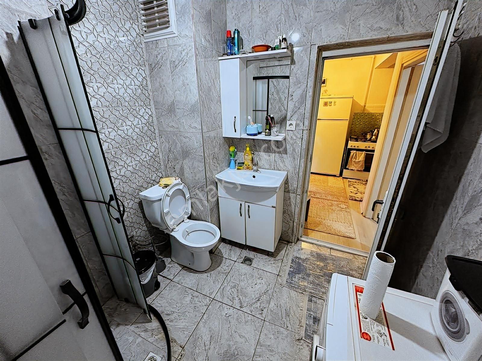 Acil Sefaköy Merkeze Yakın 2+1 80m (24m Arsa Paylı) İçi Yapılı - Görsel 24