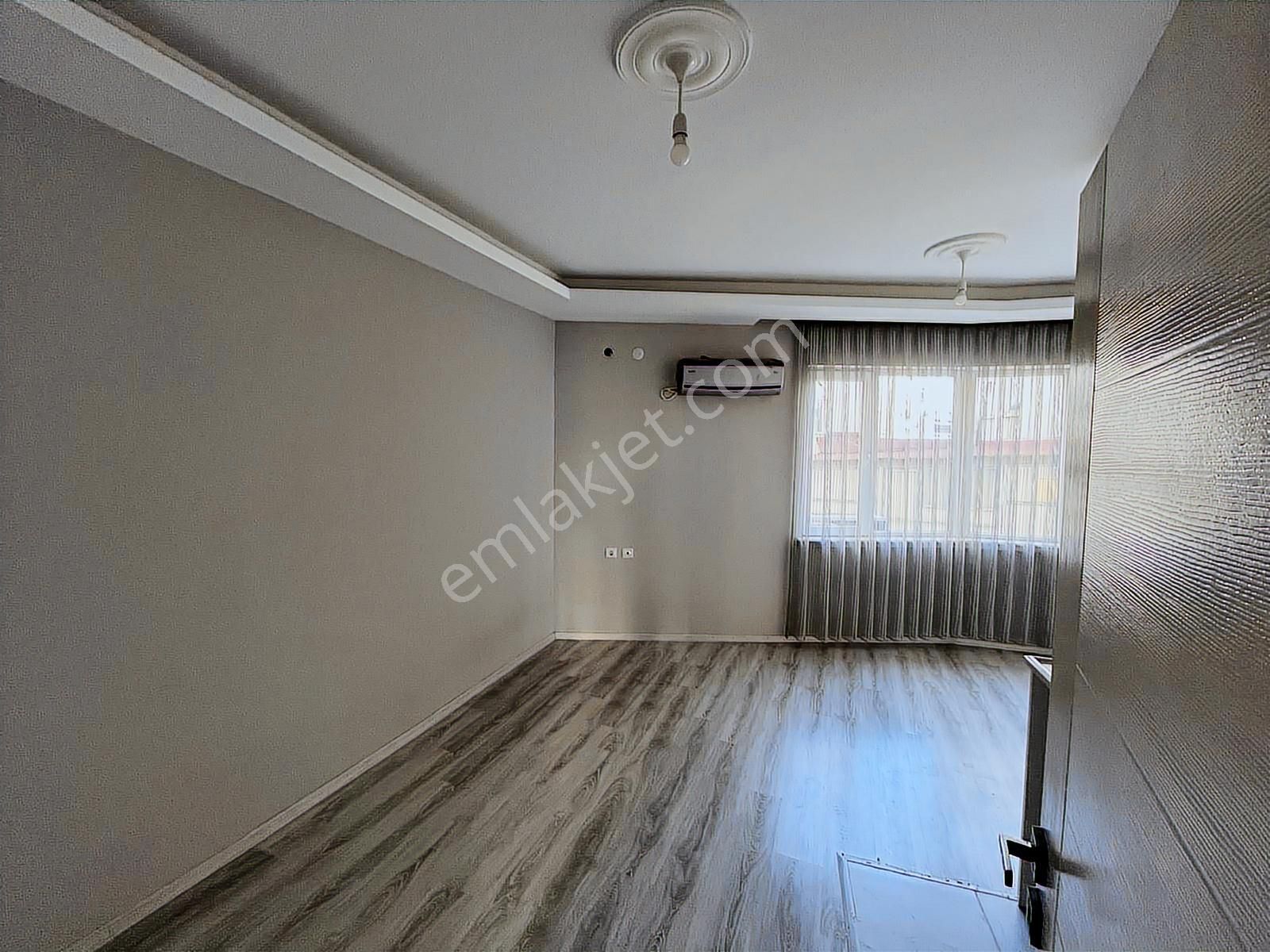 Tahılpazarı Mahallesinde Ali Çetinkaya Caddesine Cephe 2+1 Ofis - Görsel 17