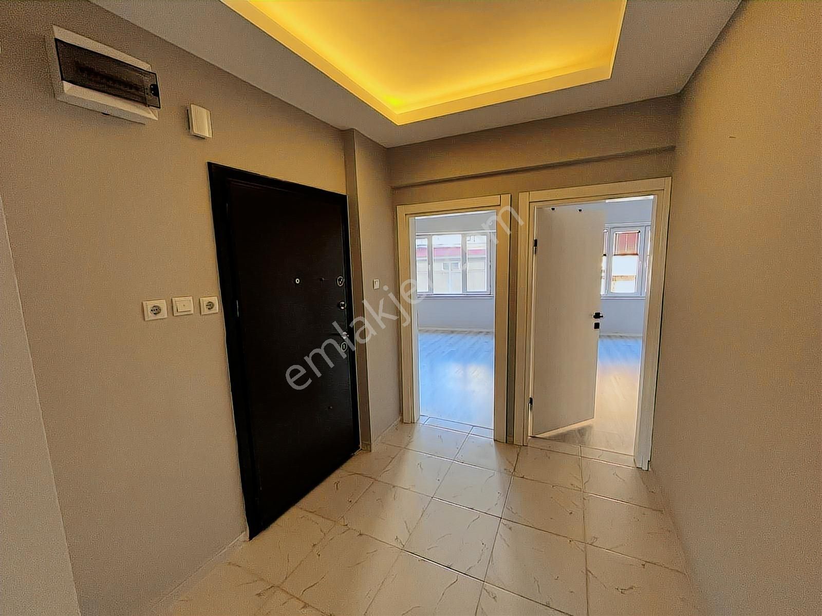 Tahılpazarı Mahallesinde Ali Çetinkaya Caddesine Cephe 2+1 Ofis - Görsel 16