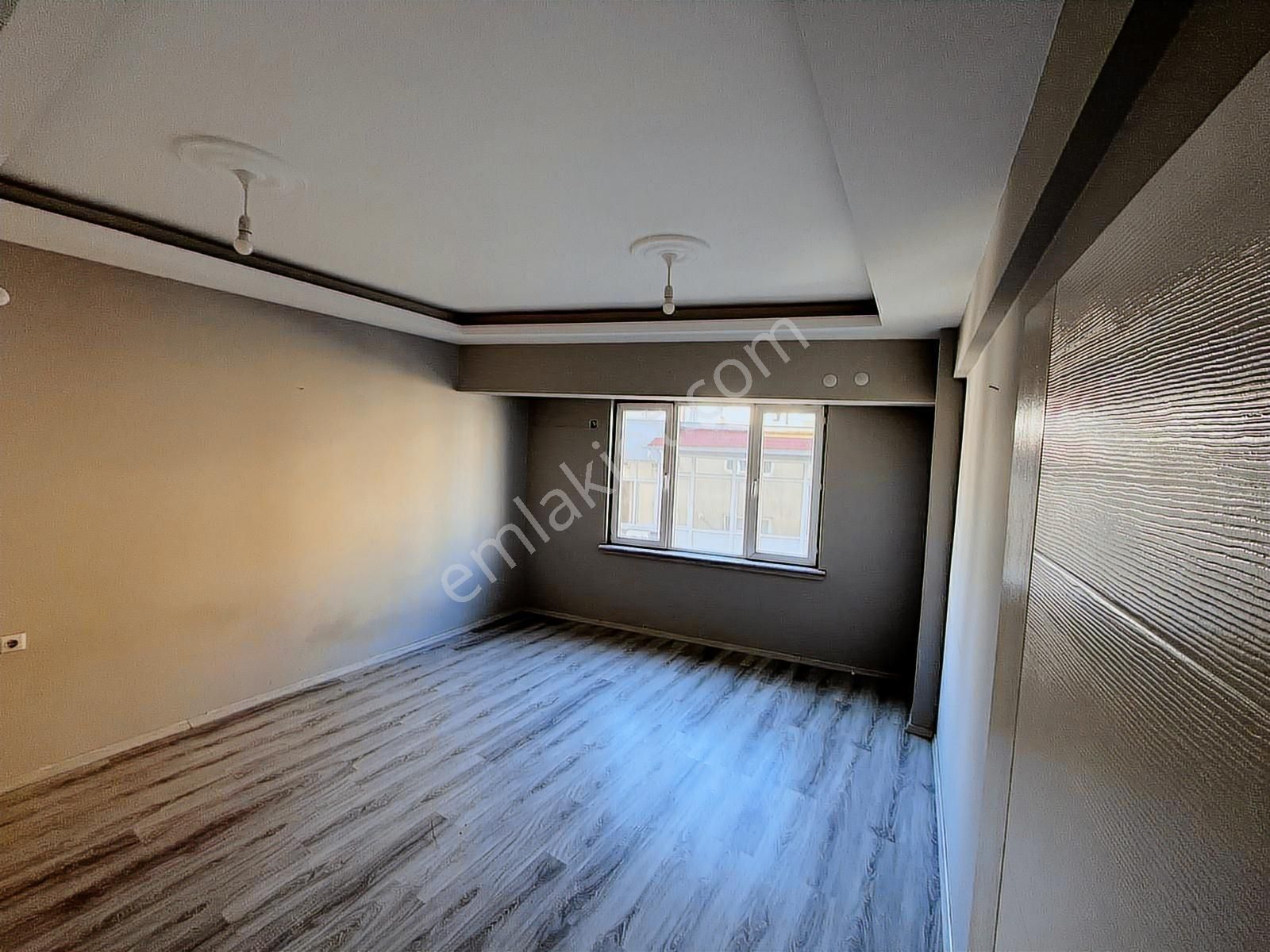 Tahılpazarı Mahallesinde Ali Çetinkaya Caddesine Cephe 2+1 Ofis - Görsel 14