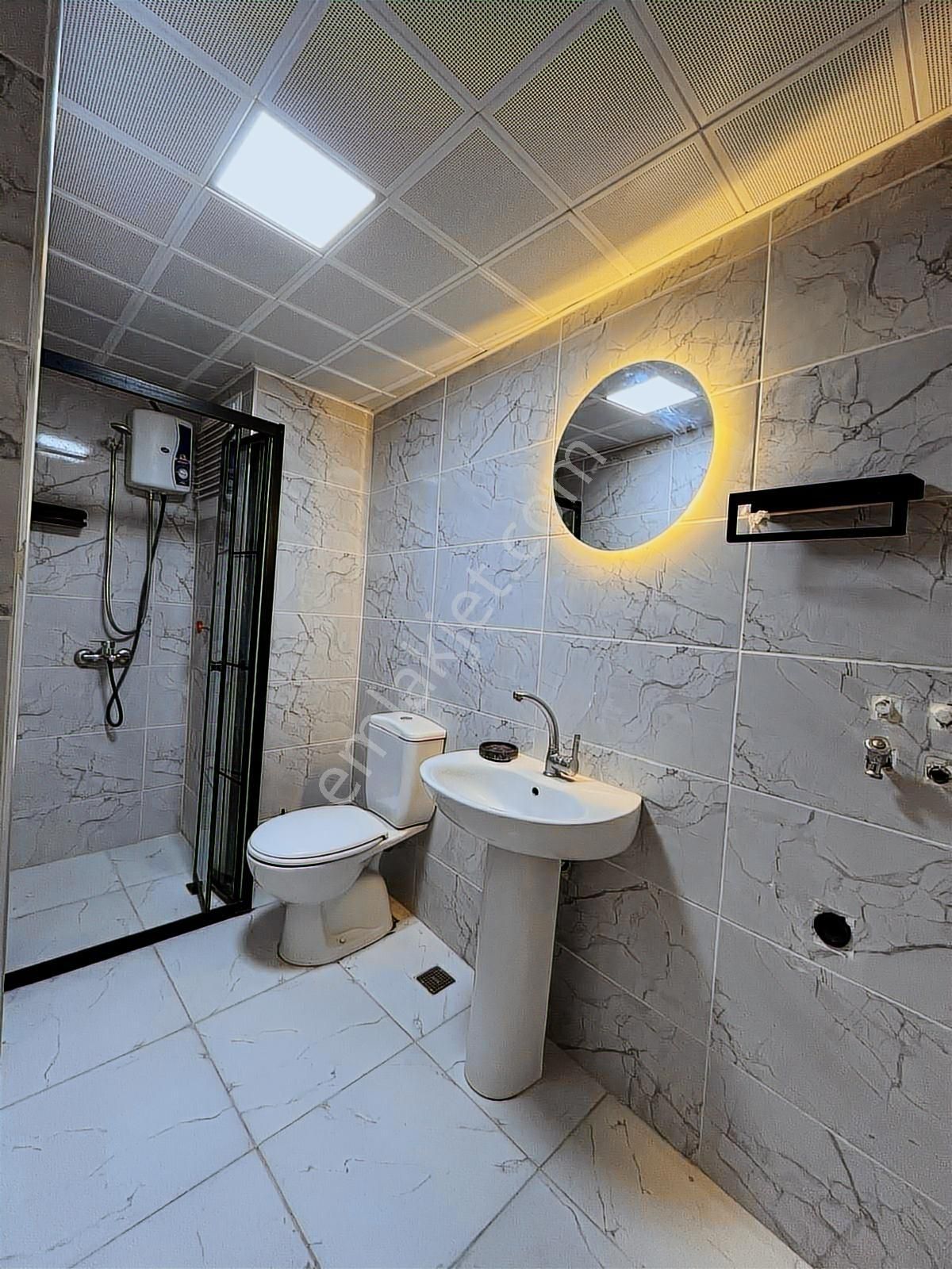 Tahılpazarı Mahallesinde Ali Çetinkaya Caddesine Cephe 2+1 Ofis - Görsel 6