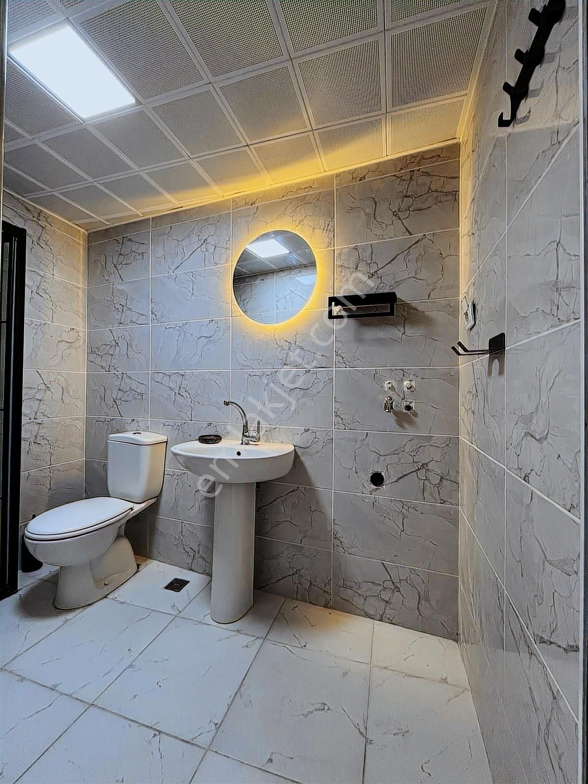 Tahılpazarı Mahallesinde Ali Çetinkaya Caddesine Cephe 2+1 Ofis - Görsel 13