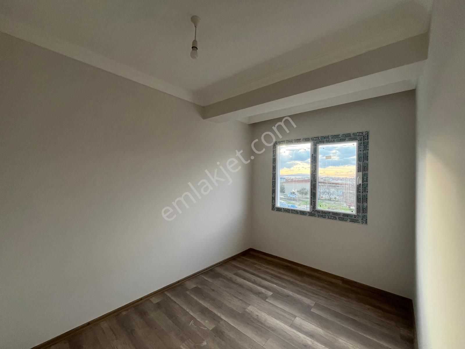 Sümer Mahallesin De Satılık 1+1 Sıfır Daire ! - Görsel 3