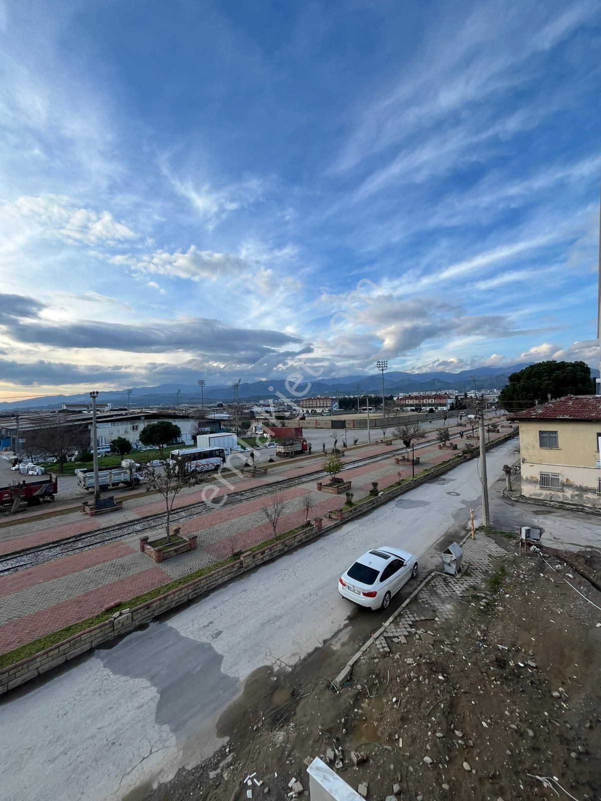 Sümer Mahallesin De Satılık 1+1 Sıfır Daire ! - Görsel 8