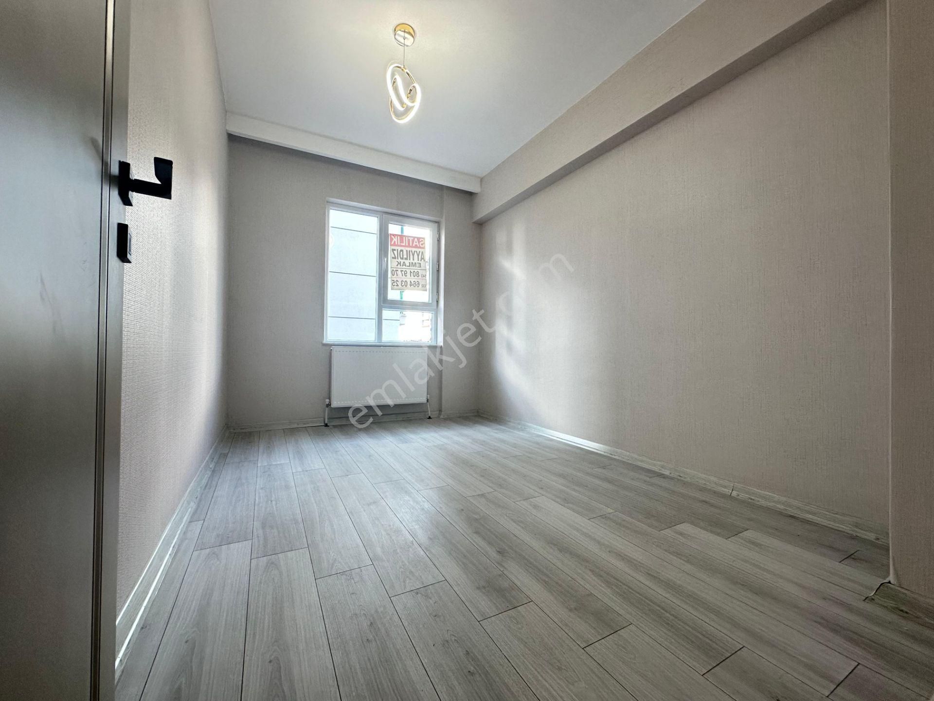 Pursaklar Mehmet Zengin Emlak'tan Teras Balkonlu Otoparklı Sitede 11.kat 4+1 Sıfır Daire - Görsel 16