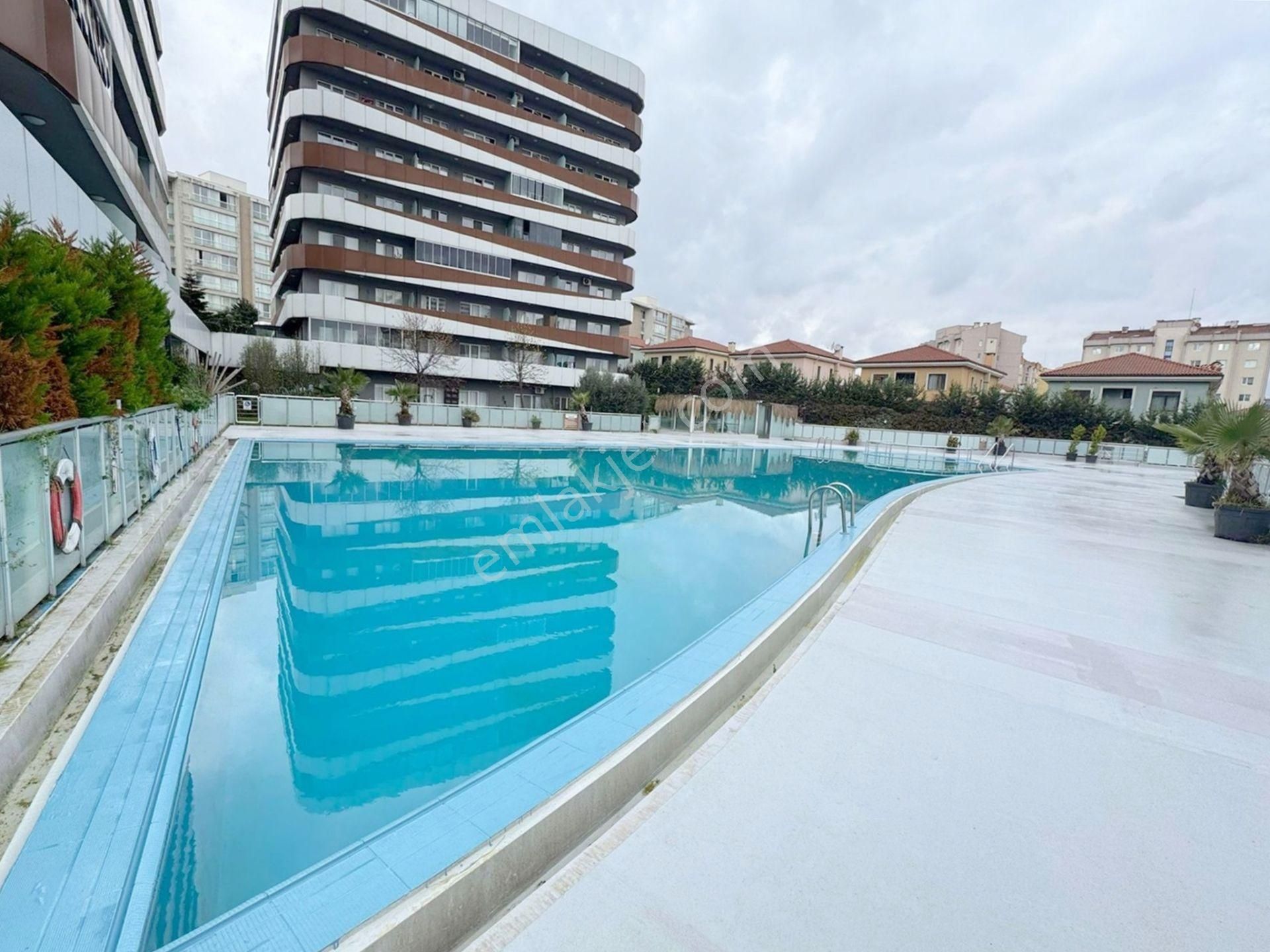 Mertcan'dan Havuzlu Güvenlikli Sitede Balkonlu Ara Kat Lüks 1+1 - Görsel 17