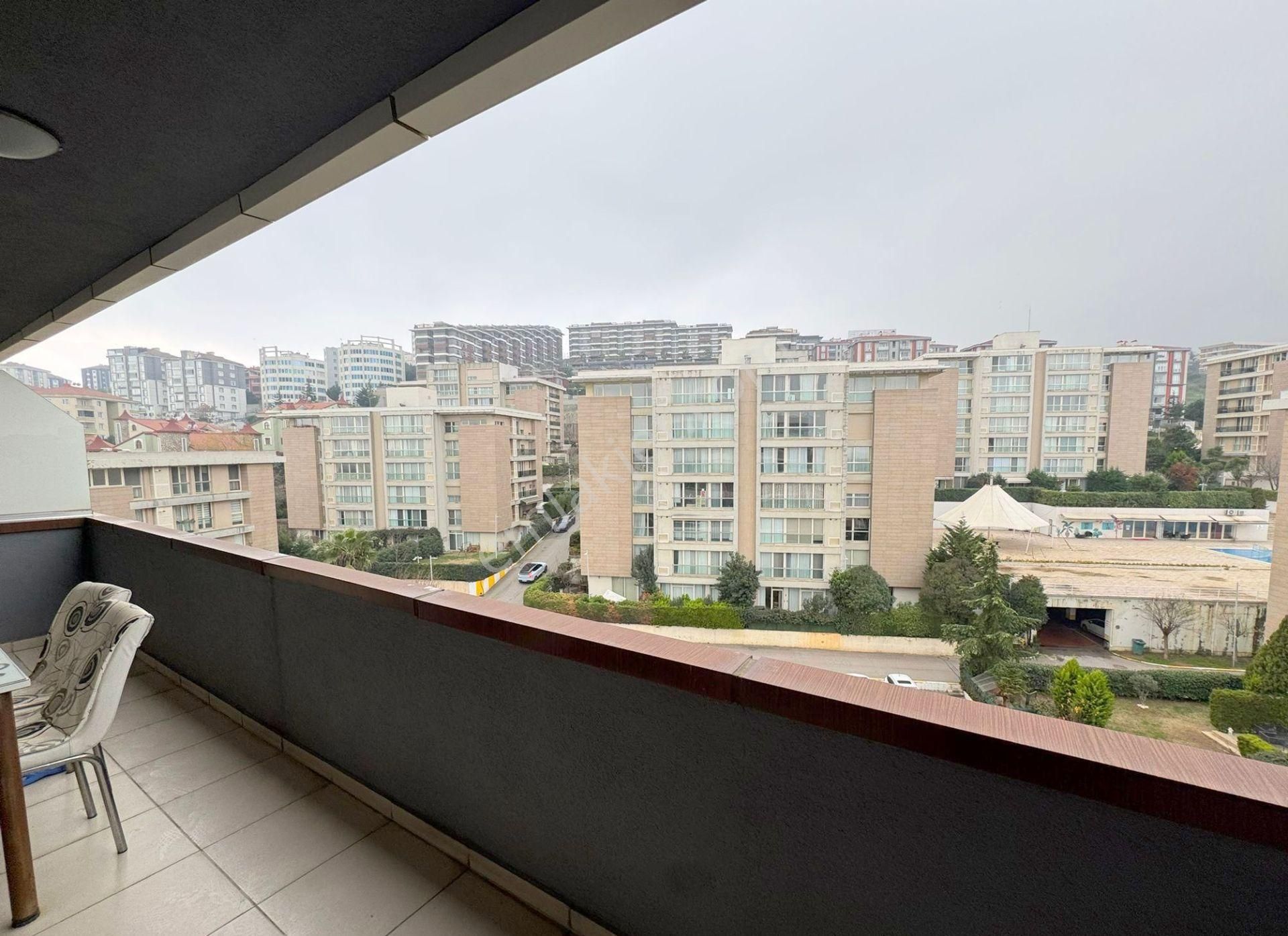 Mertcan'dan Havuzlu Güvenlikli Sitede Balkonlu Ara Kat Lüks 1+1 - Görsel 6