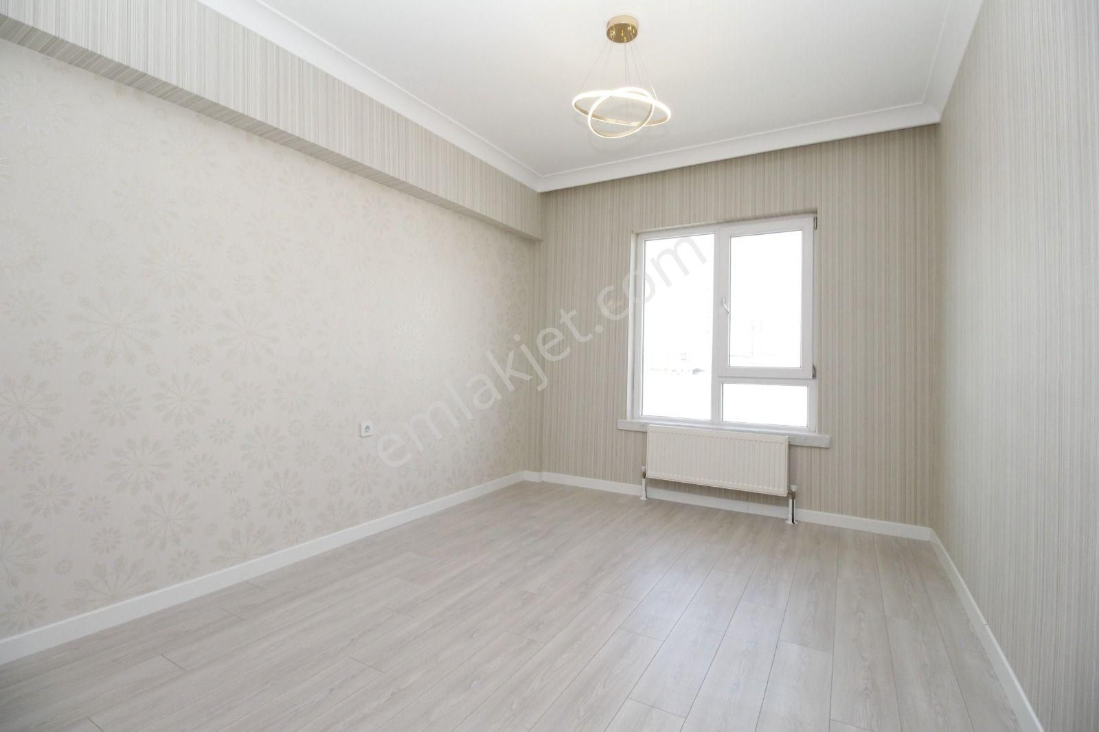 Pursaklar Mehmet Zengin Emlak'tan Otoparklı 6.kat 4+1 Ultr Lüks Sitede Daire - Görsel 8