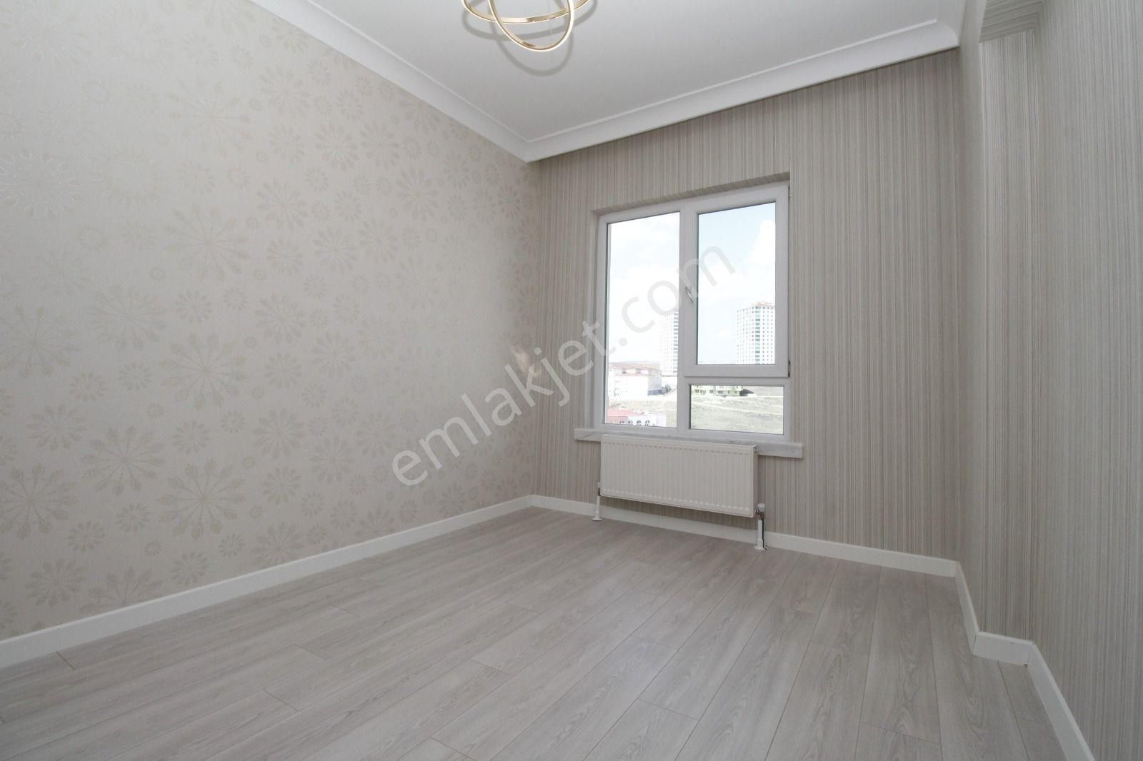 Pursaklar Mehmet Zengin Emlak'tan Otoparklı 6.kat 4+1 Ultr Lüks Sitede Daire - Görsel 12