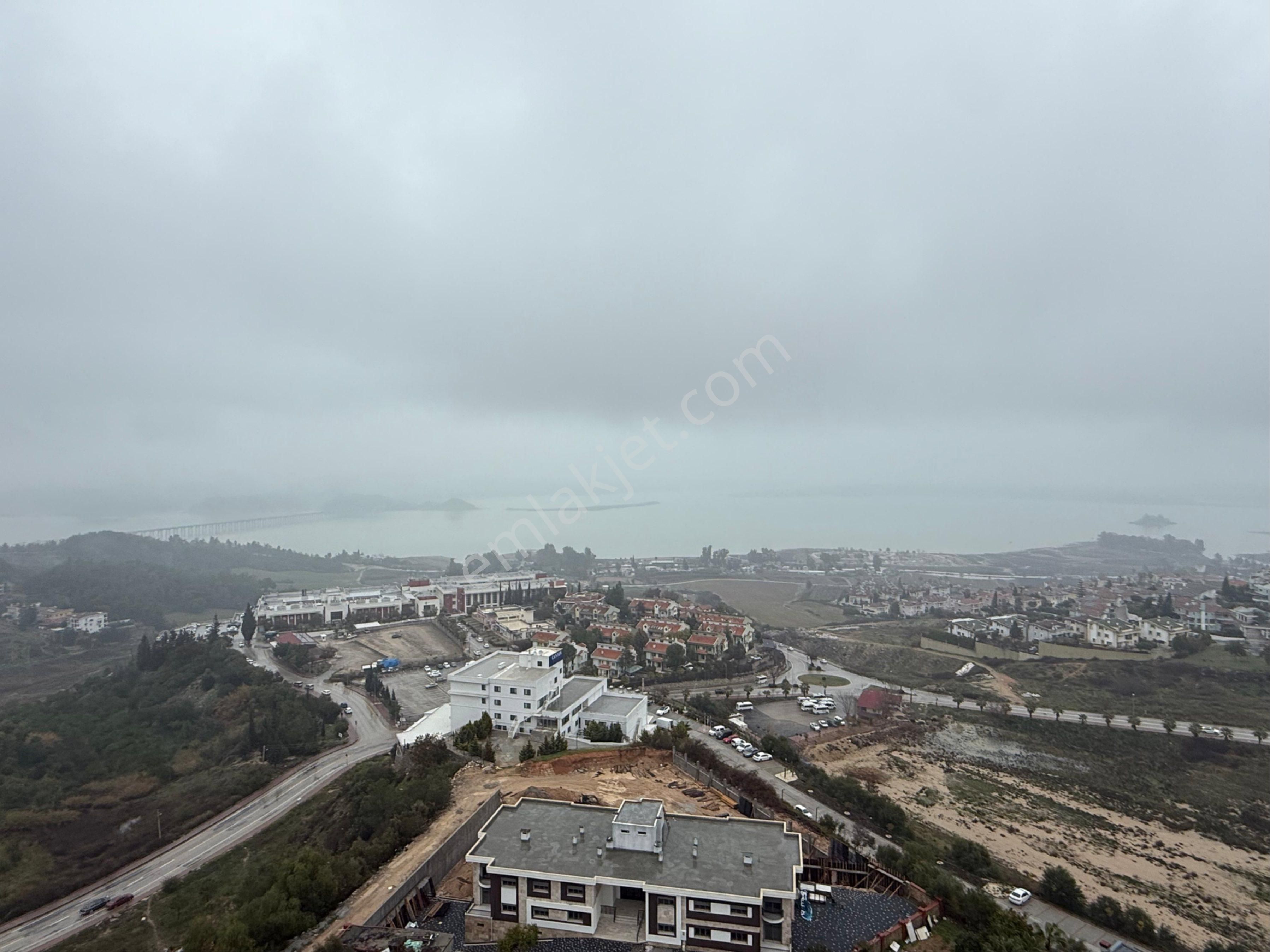 S.demirel Blv Üzeri Panoramik Göl Manzaralı Geniş Oturumlu 3+1 Ç.banyo - Görsel 19